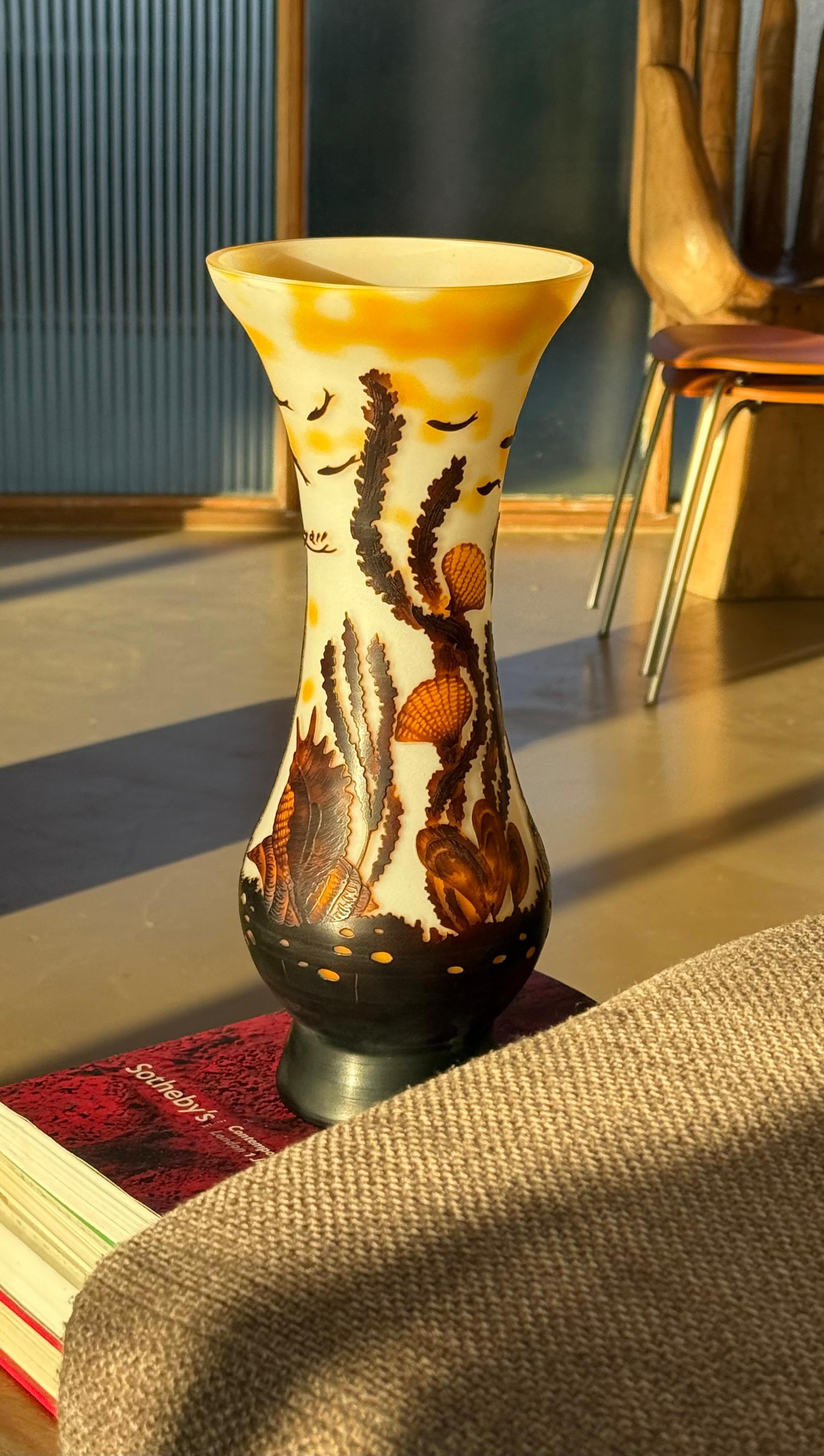 Art Nouveau A hand-blown vase with sea motif after Émile Gallé, 20th century For Sale