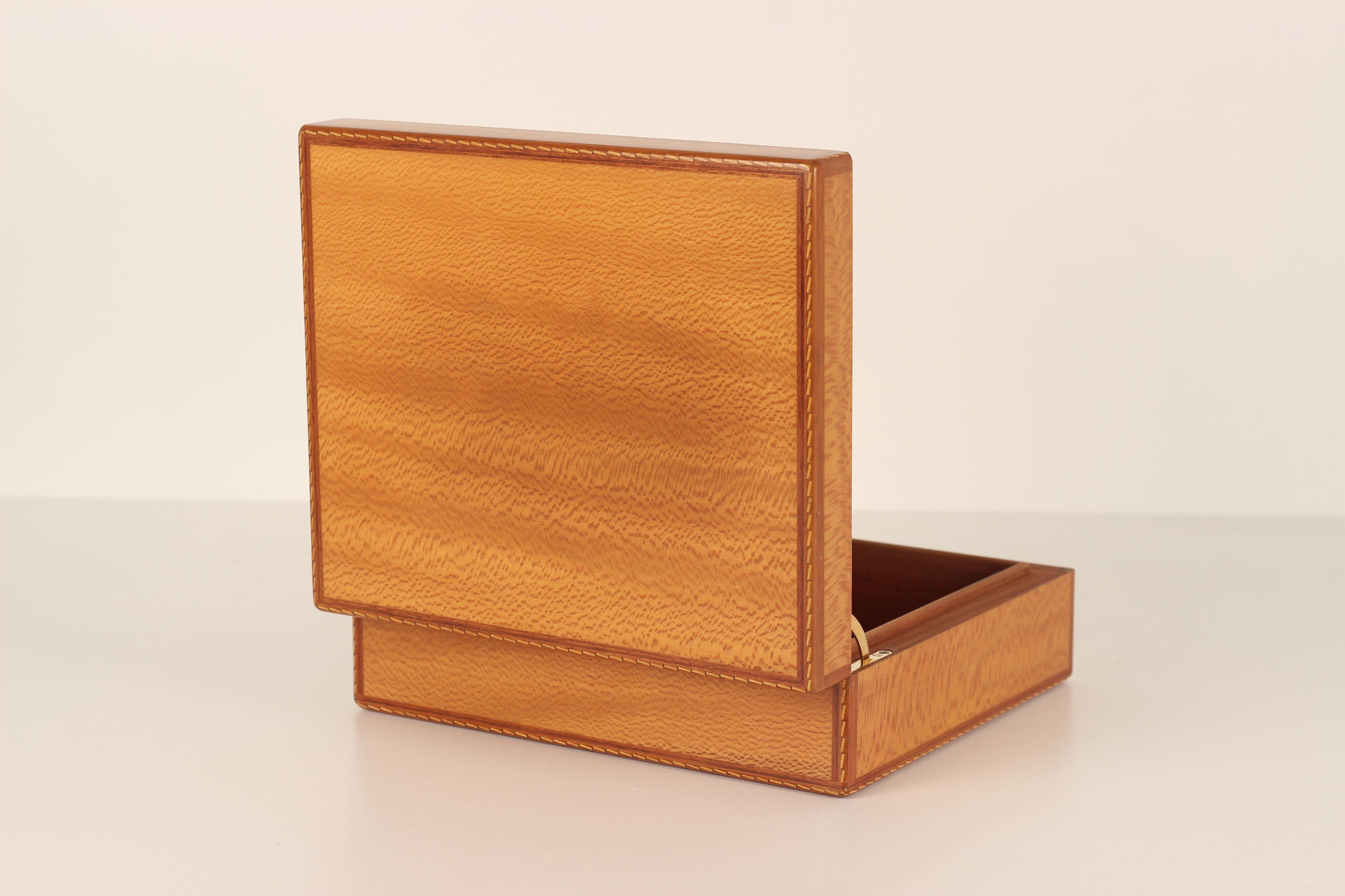 Hermès Humidor for Cigars Made 1980’s Hand Crafted Veneered and Marquetry 7