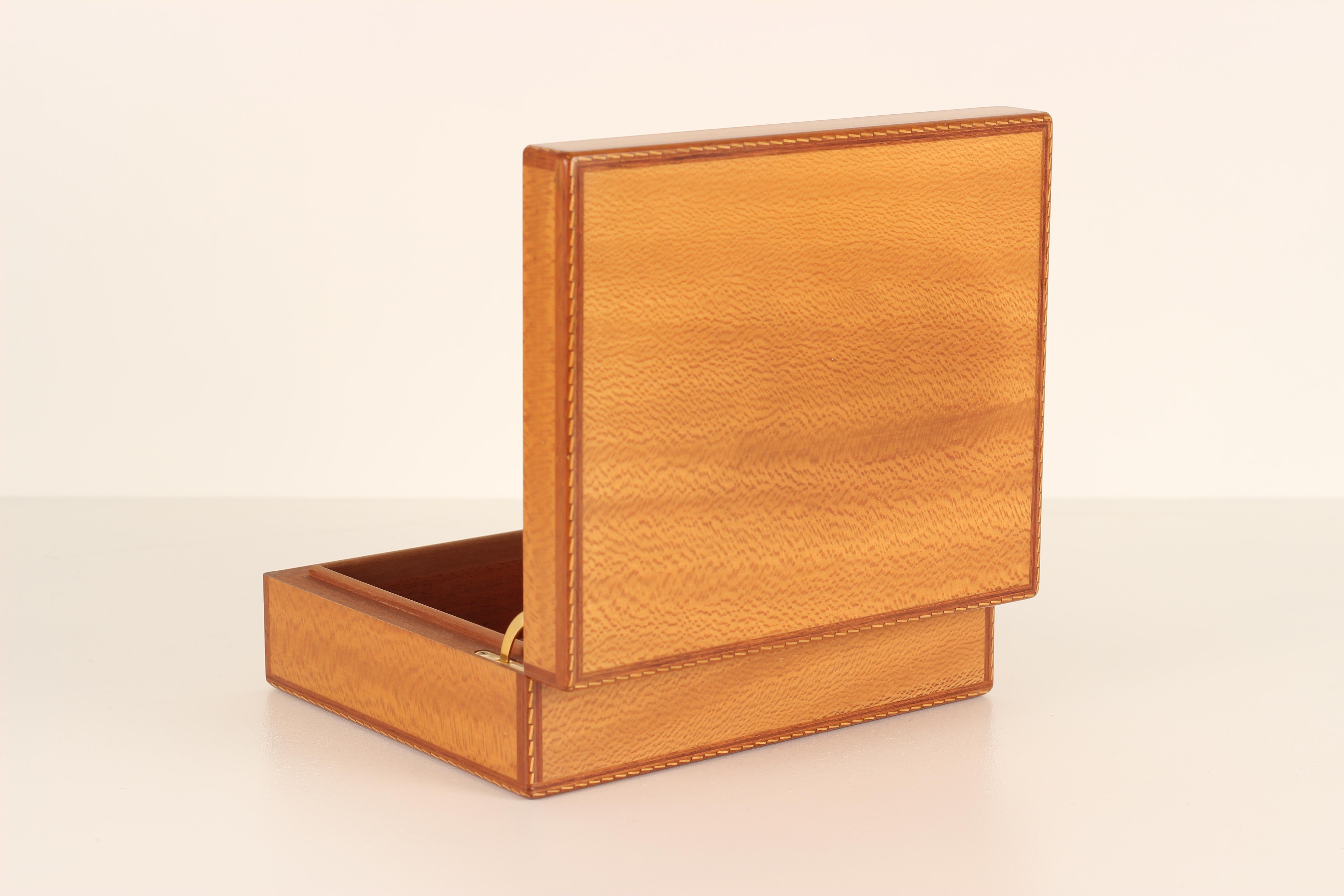 Hermès Humidor for Cigars Made 1980’s Hand Crafted Veneered and Marquetry In Good Condition In London, GB
