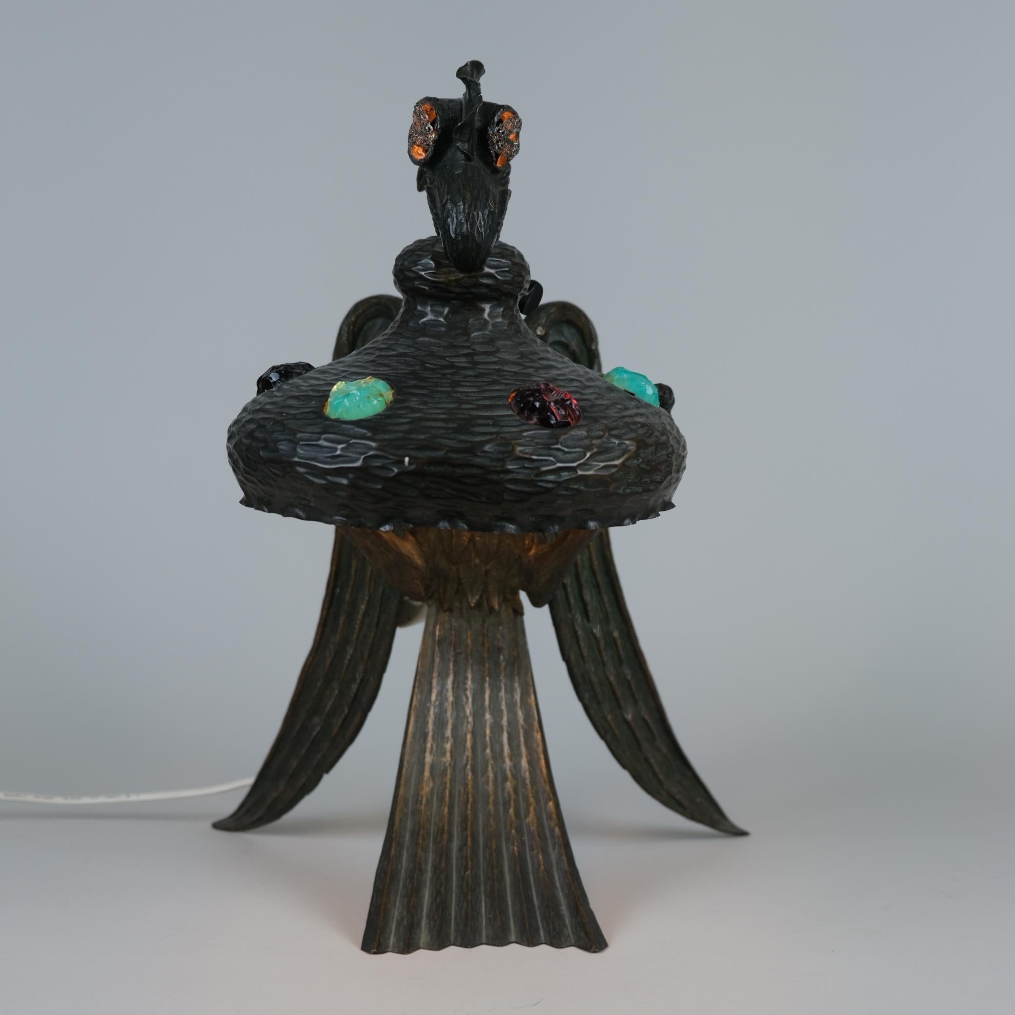 Autrichien Lampe de table Art Nouveau faite à la main, bronze patiné et pierres de verre, années 1930 en vente