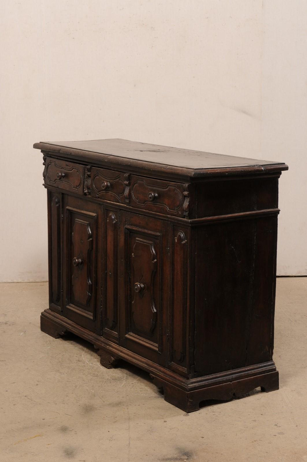 Handsome 18th Century Italian Carved-Walnut Credenza Cabinet For Sale 6