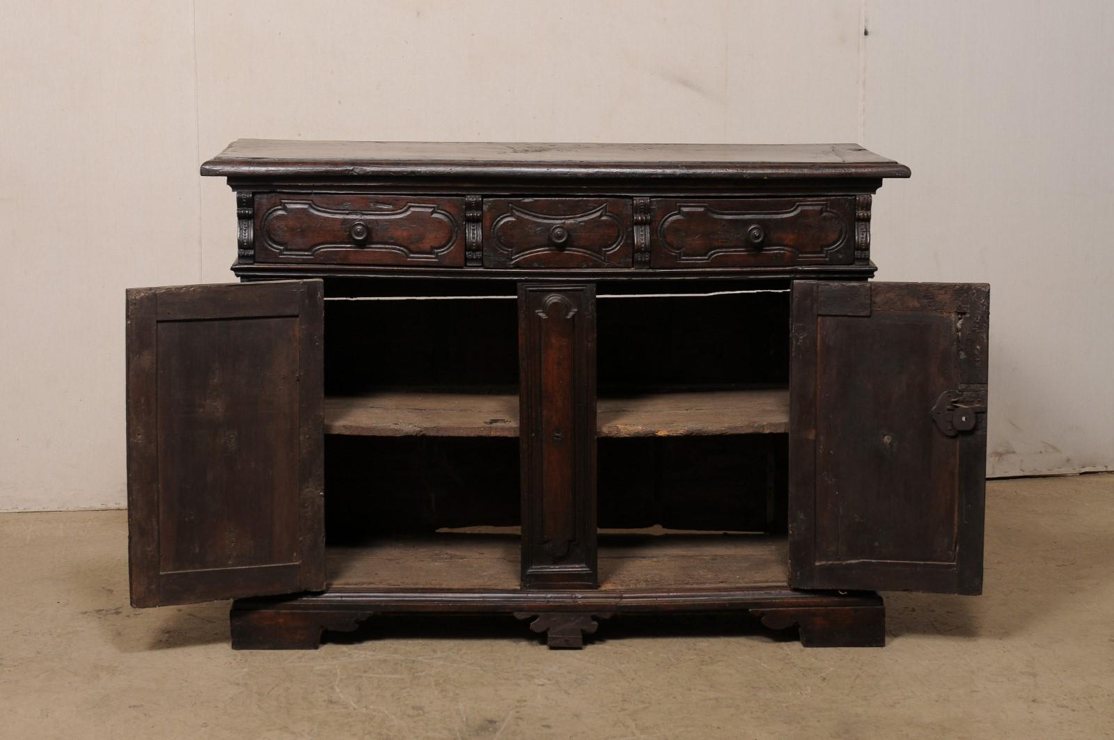 Handsome 18th Century Italian Carved-Walnut Credenza Cabinet For Sale 7