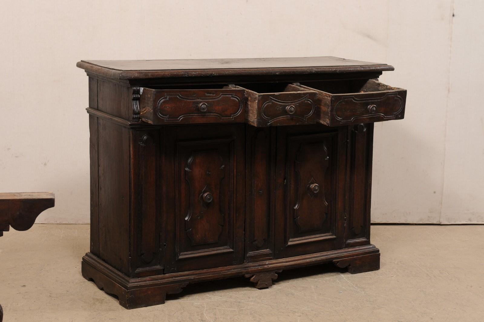 18th Century and Earlier Handsome 18th Century Italian Carved-Walnut Credenza Cabinet For Sale