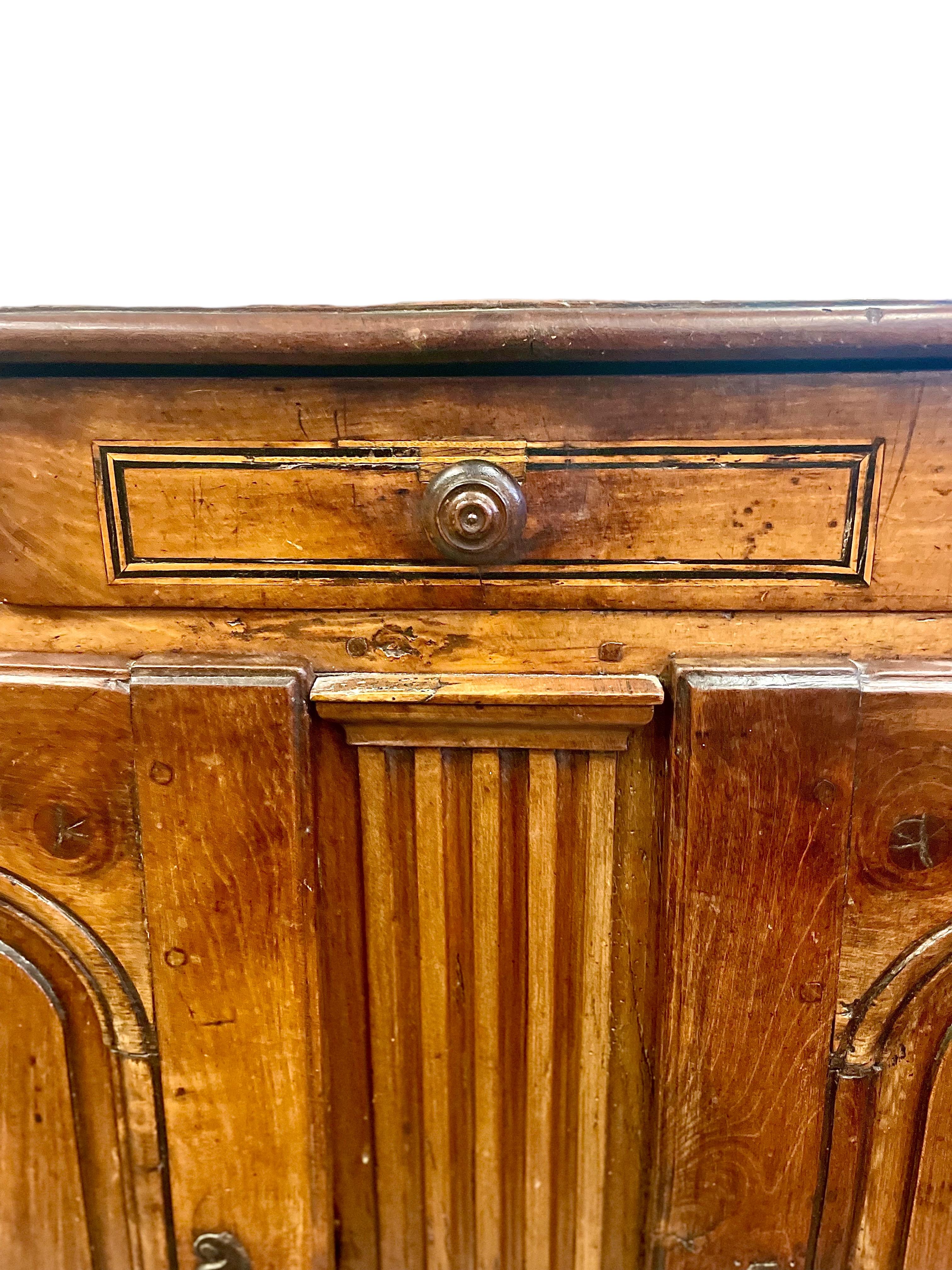 18th Century French Provincial Walnut Buffet For Sale 1