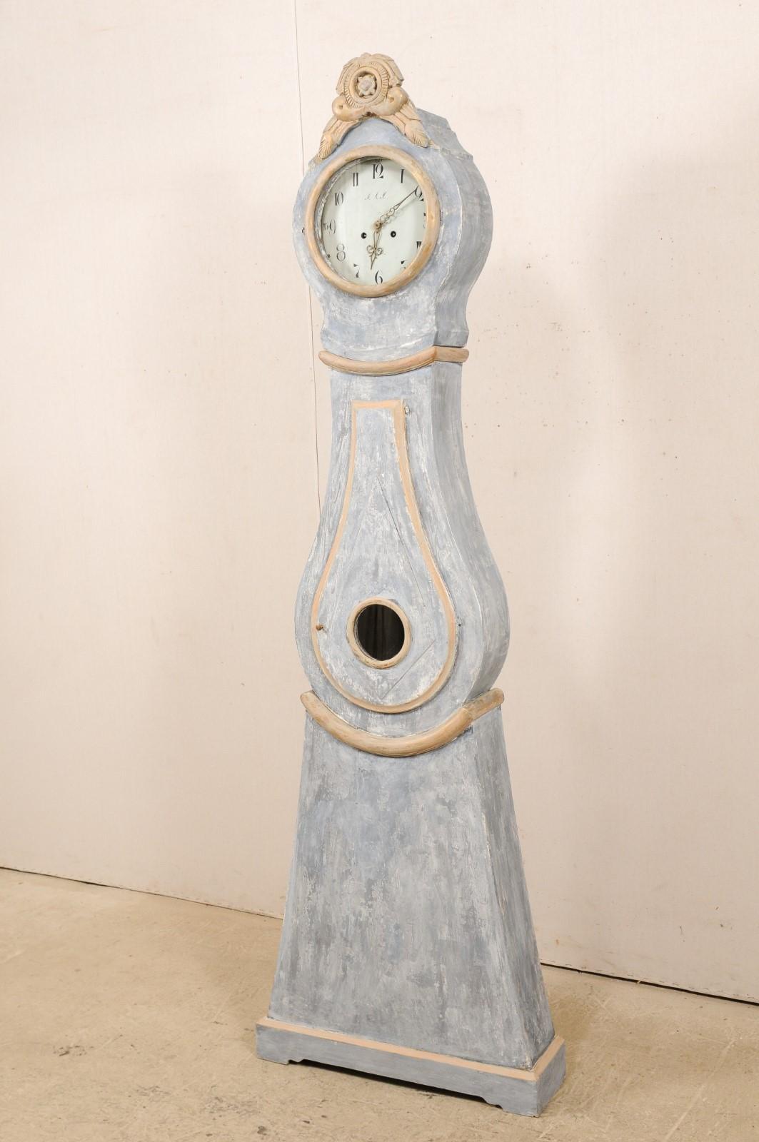 Glass Handsome Early 19th Century Swedish Clock in a Soothing Blue/Gray Palette