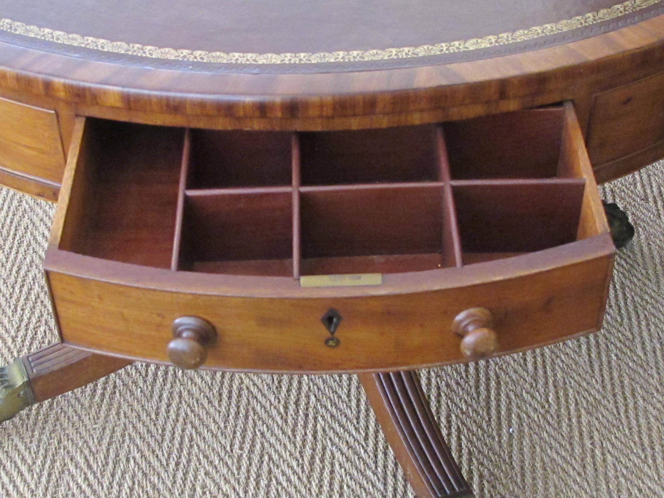 Handsome English Regency Mahogany Centre/Rent Table with Embossed Leather Top In Good Condition In San Francisco, CA