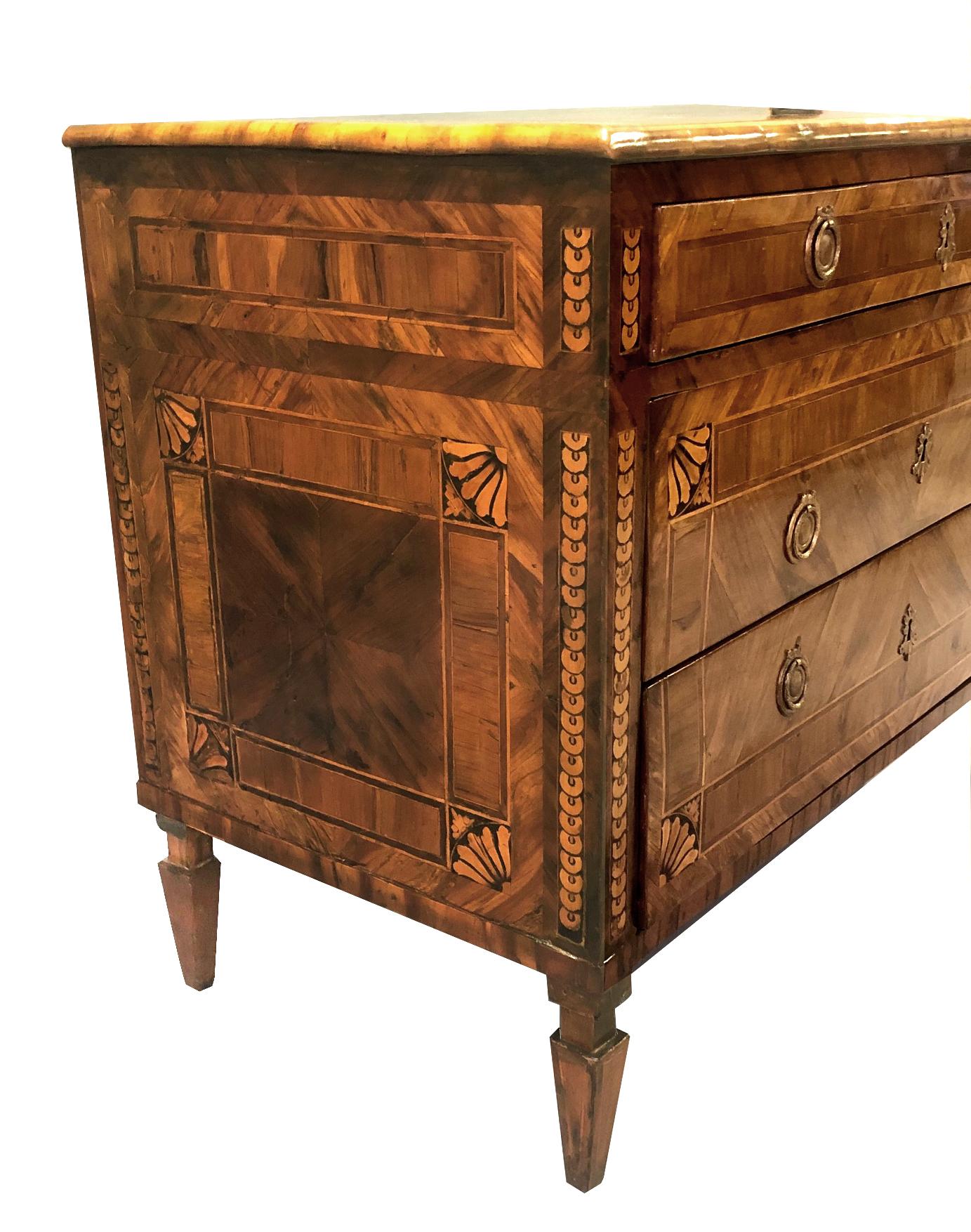 Early 19th Century Handsome Northern Italian Neoclassical Inlaid 3-Drawer Chest