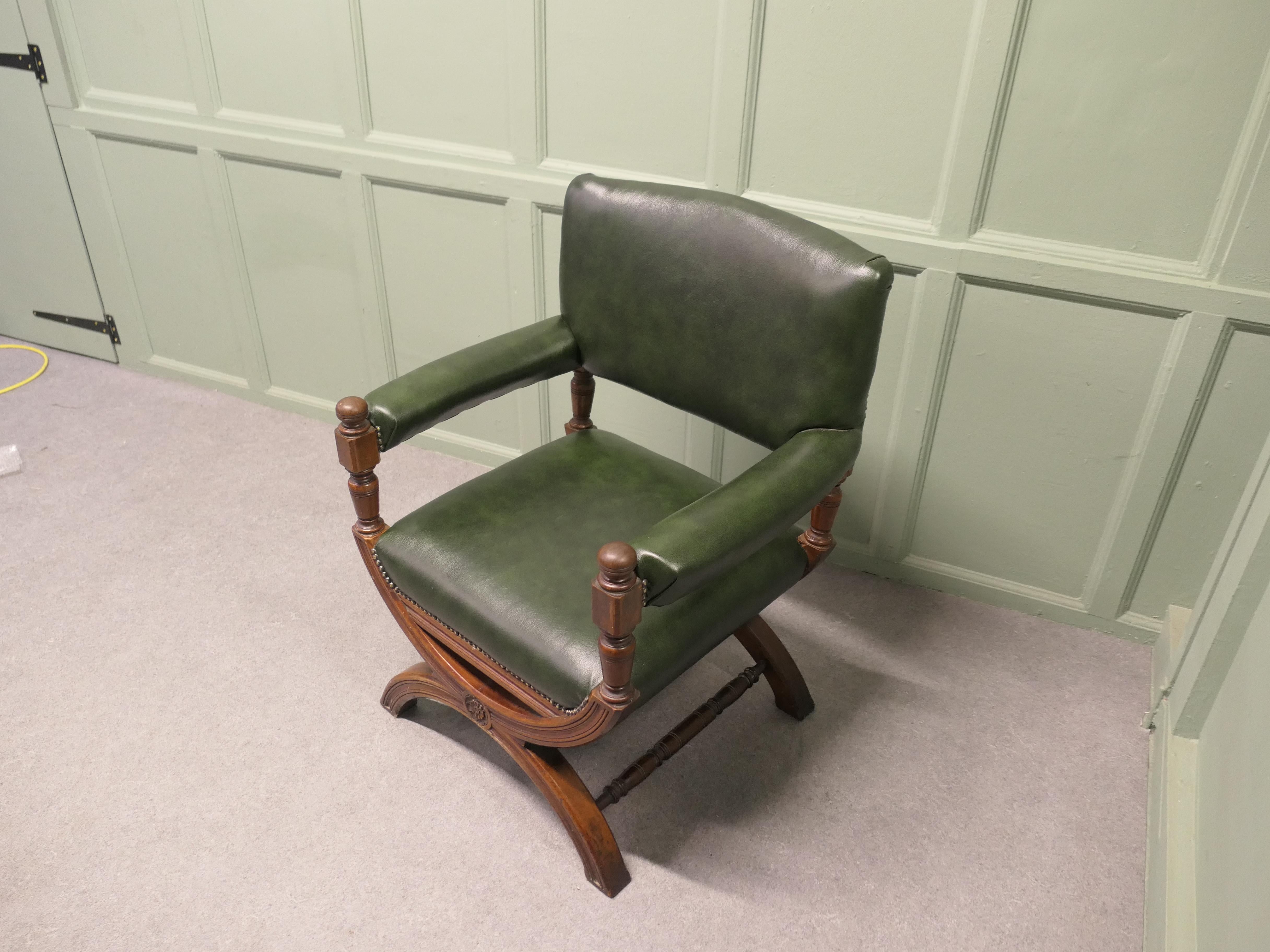 Une belle pièce, 19e siècle Chaise de bureau à cadre X en vente 1