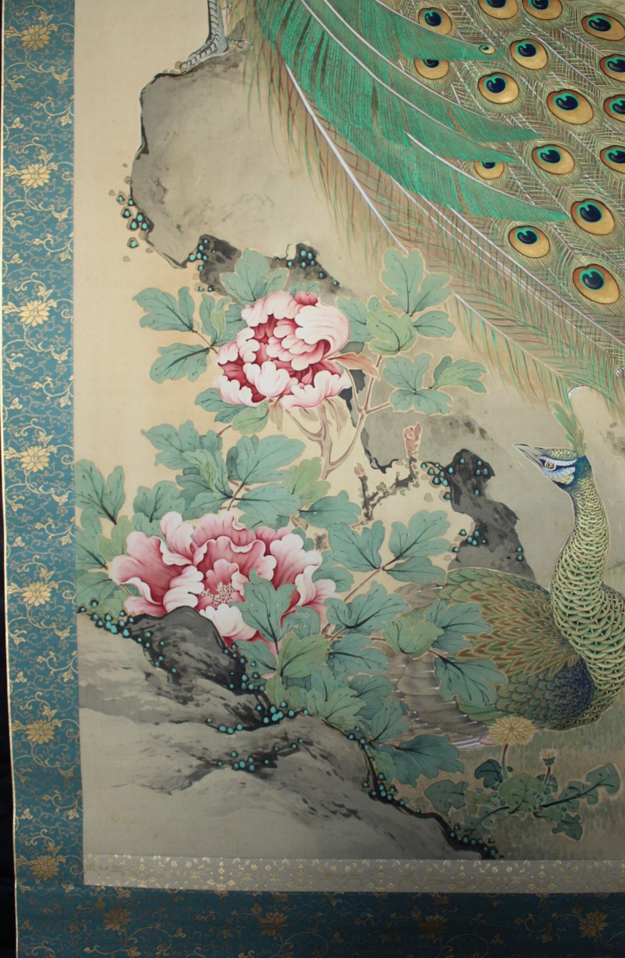 Japanese Antiques A hanging scroll of peacock painted by Kado for Tokonoma For Sale 1