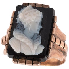 Hardstone Cameo Ring