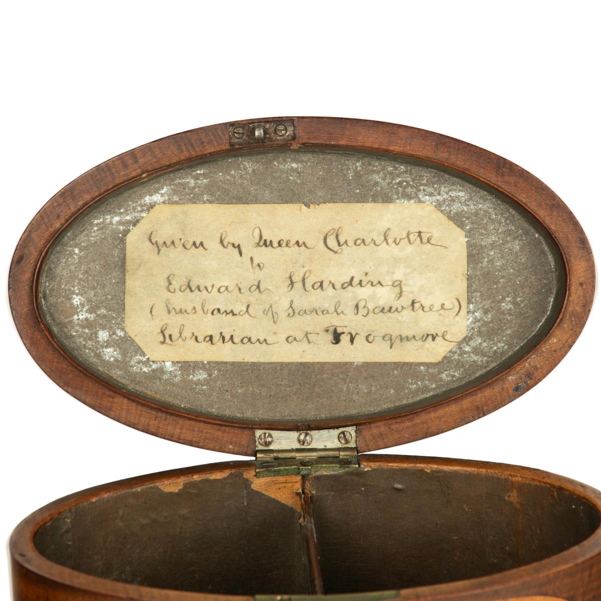 Teedose aus Hasenholz-Marketerie mit königlicher Provenienz im Zustand „Gut“ im Angebot in Lymington, Hampshire
