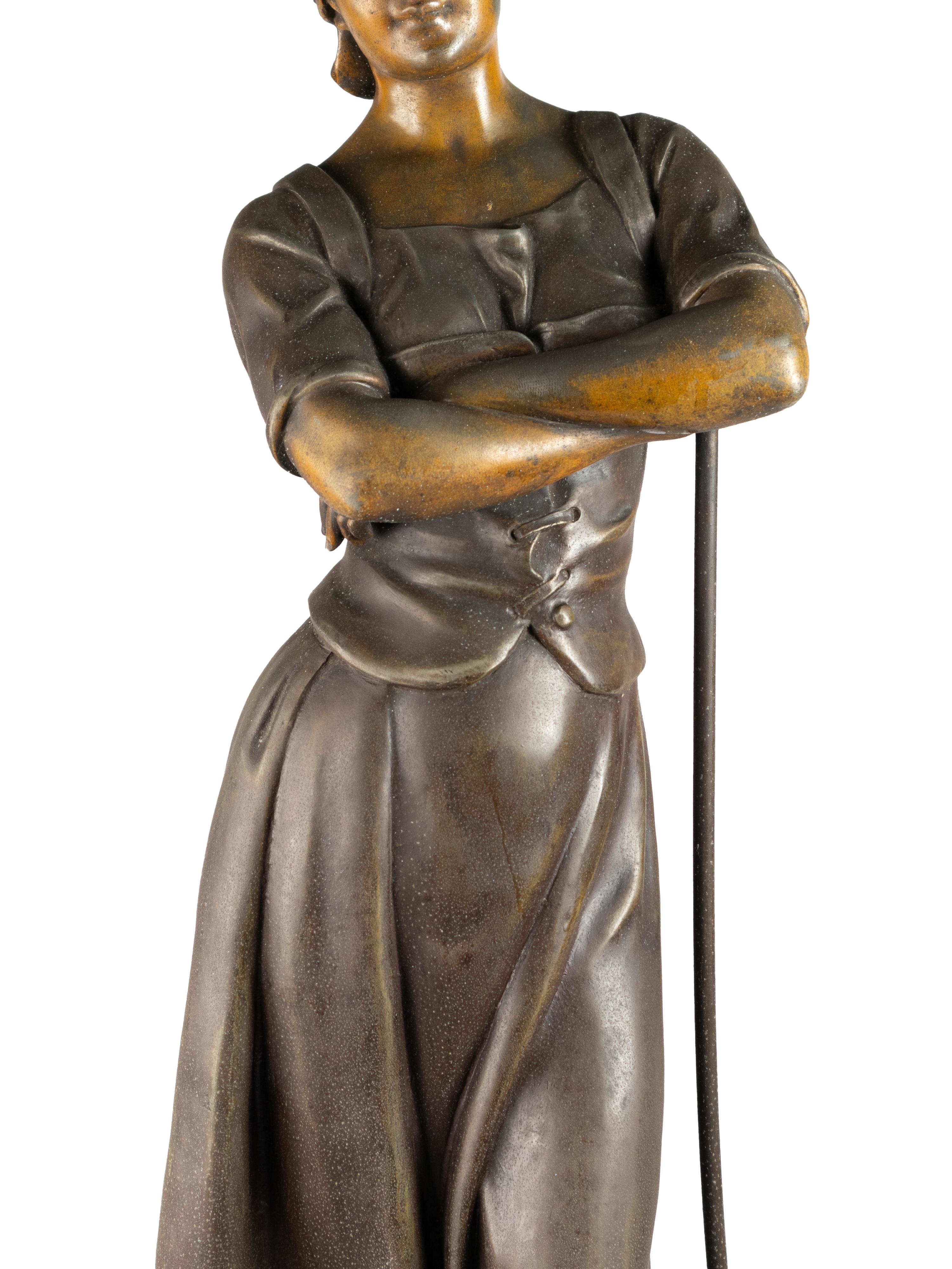 Statua della ragazza che raccoglie di A . J . Scotte (1885-1905) in vendita 1