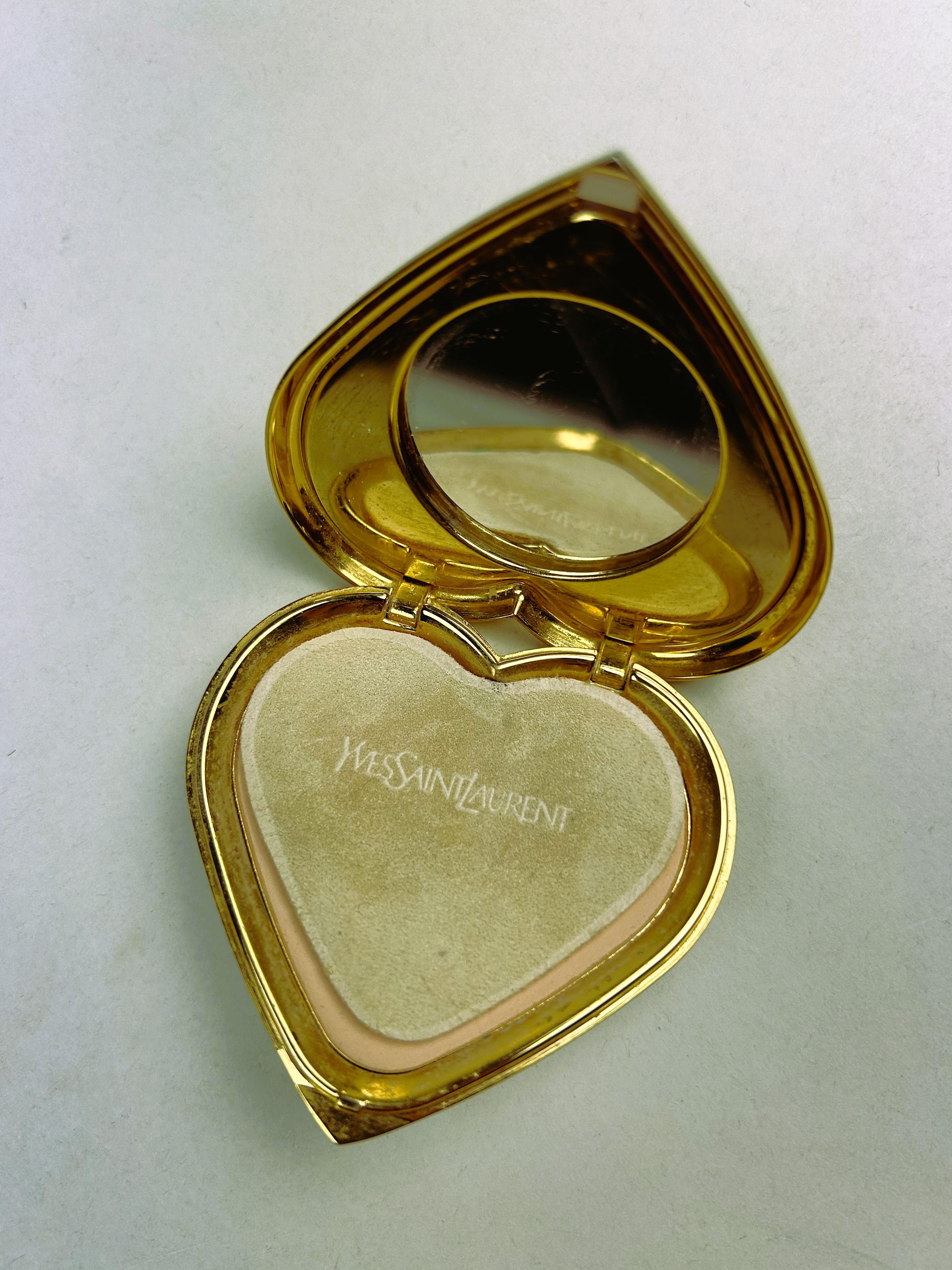 A Heart, Yves Saint Laurent jewellery powder compact by Robert Goossens C. 1980 For Sale 2