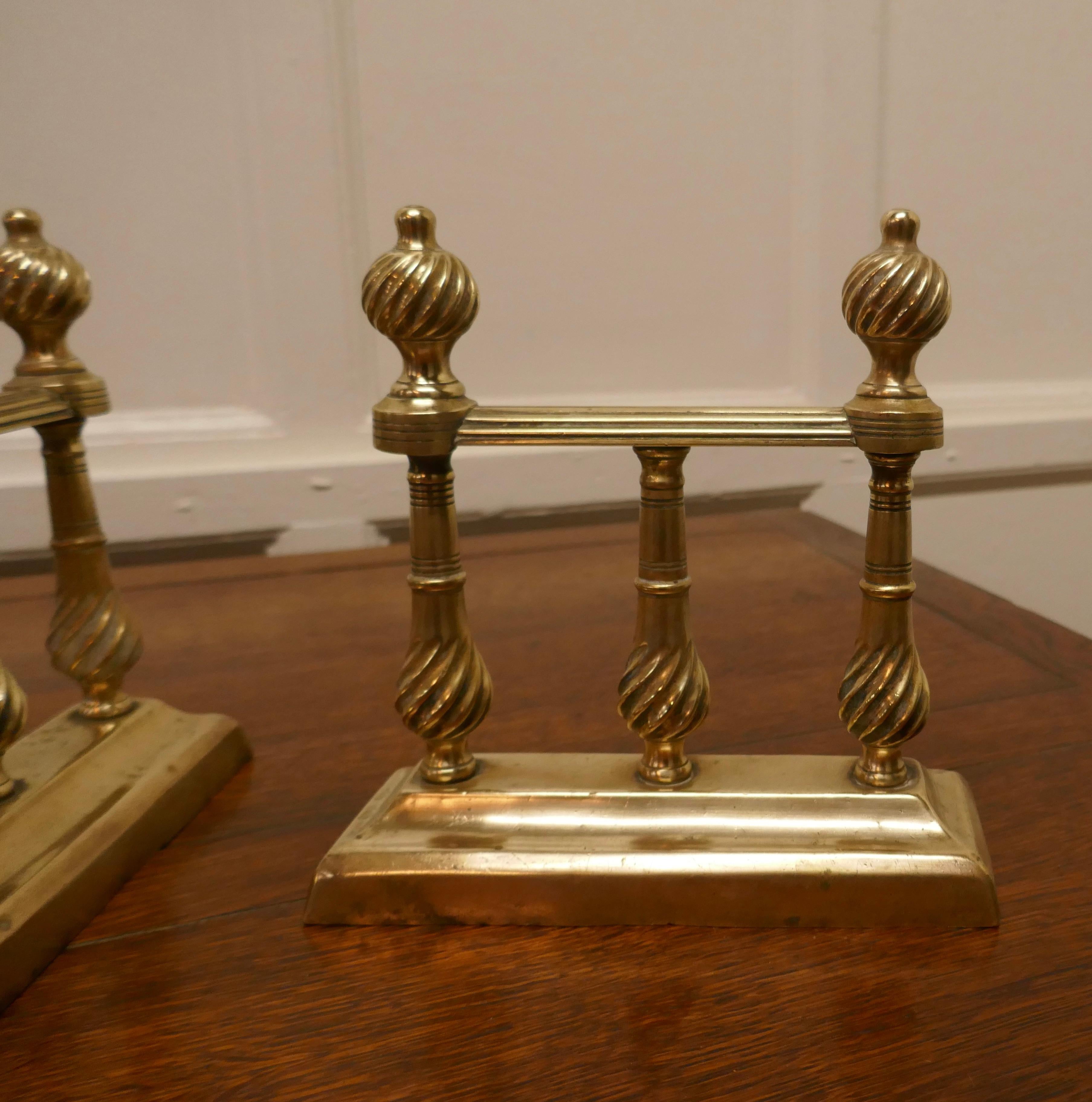 Heavy Pair of Victorian Brass Andirons or Fire Dogs In Good Condition For Sale In Chillerton, Isle of Wight