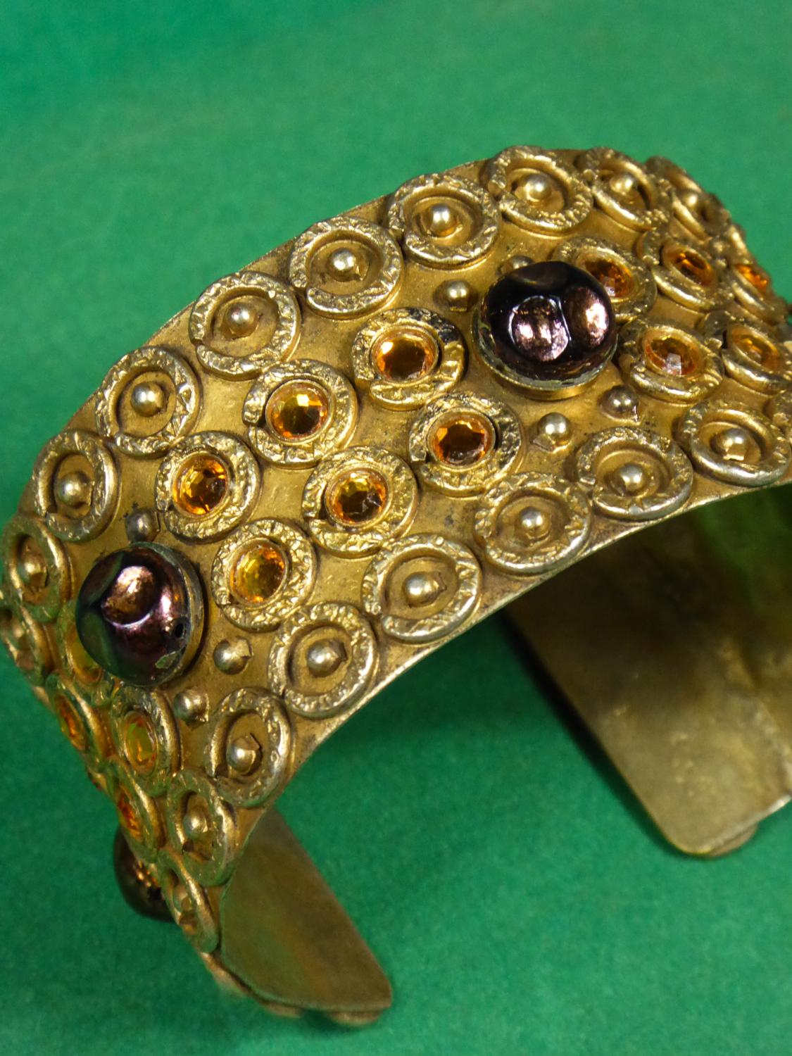 A Henry Perichon Bracelet in Brass and Pearls for Haute Couture Circa 1960 For Sale 2