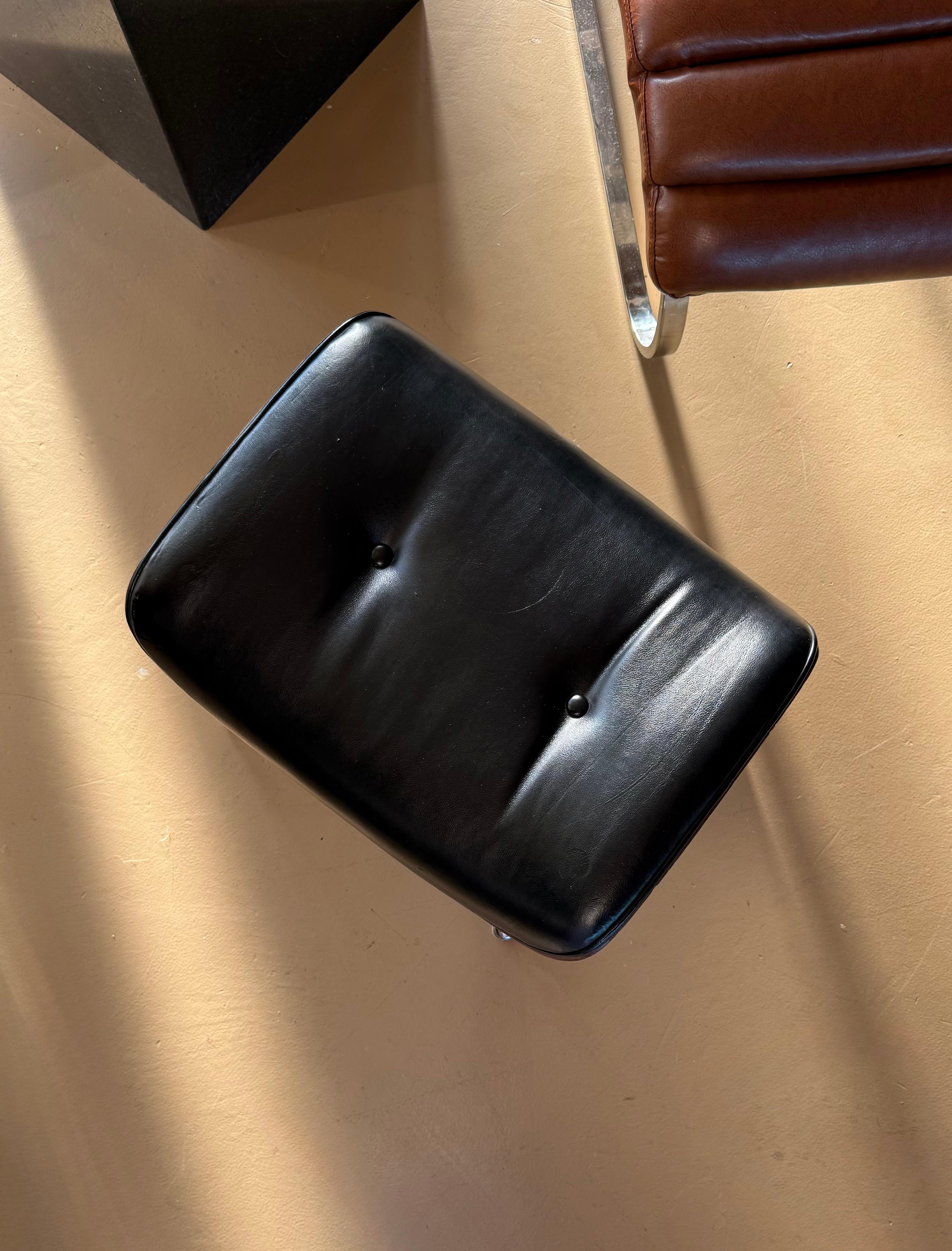 Tabouret de style Eames de Herman Miller, milieu du 20e siècle en vente 11