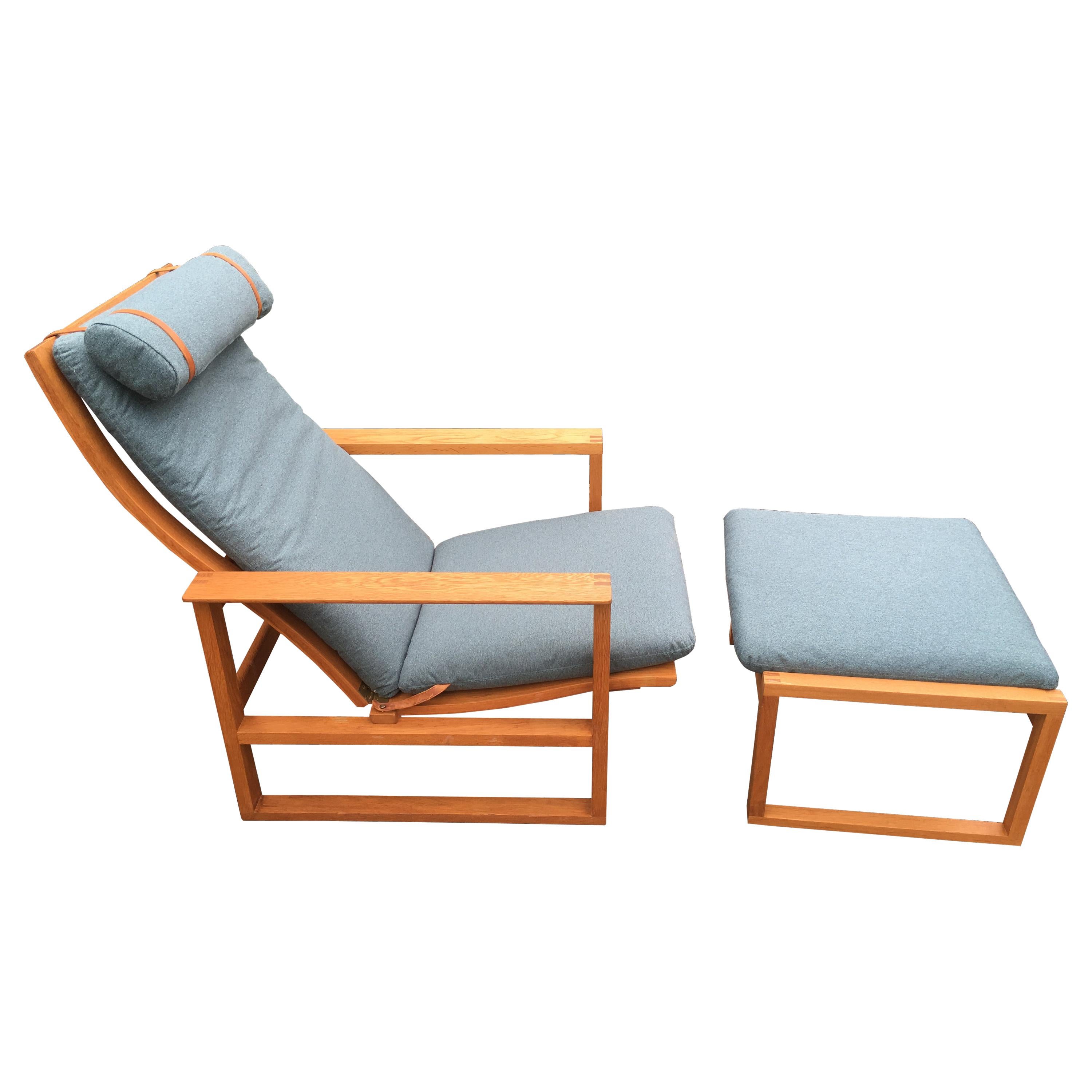 High Back Oak Sled Chairs by Børge Mogensen for Fredericia with Ottoman