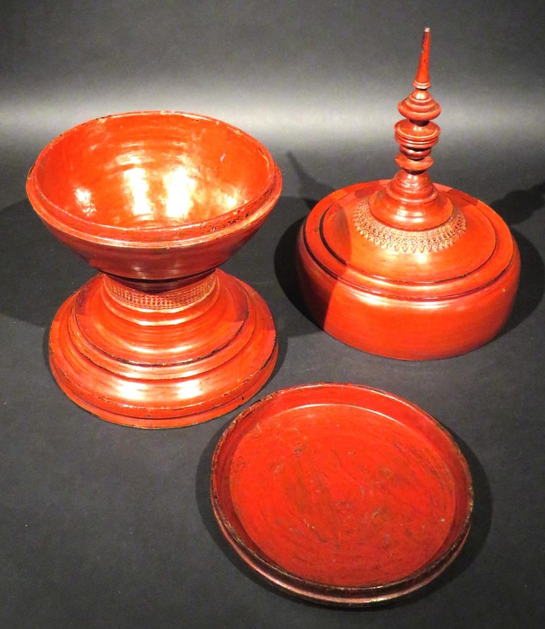 Burmese Red Lacquer Teak Bowl - Ca 1920 Burmese Red Lacquer Teak Bowl - Ca 1920