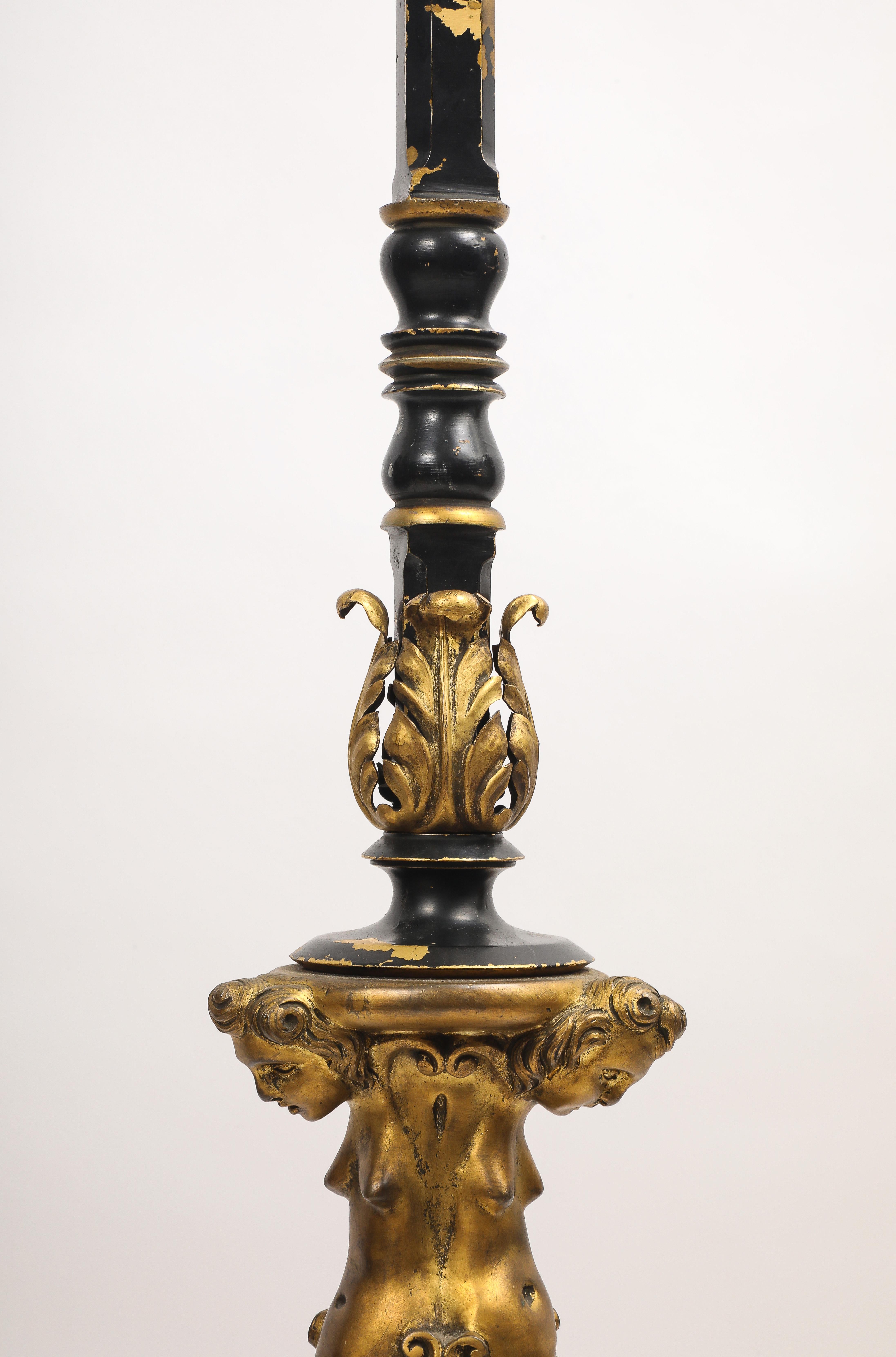 Eine sehr wichtige Caldwell Ormolu montiert Cararra Marmor figurale Stehlampe im Angebot 1