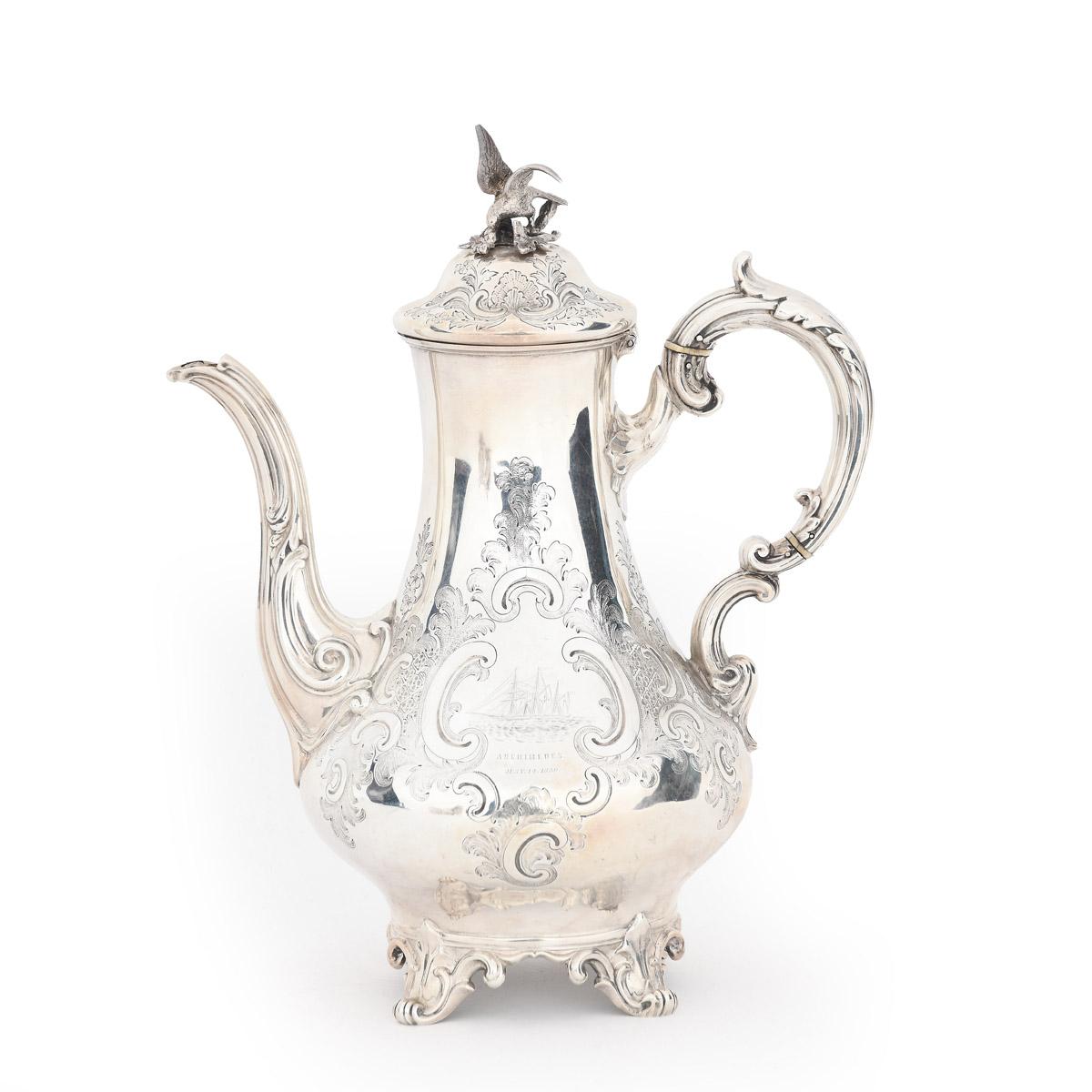 Un importante set da tè e da caffè in argento di epoca vittoriana in vendita 8