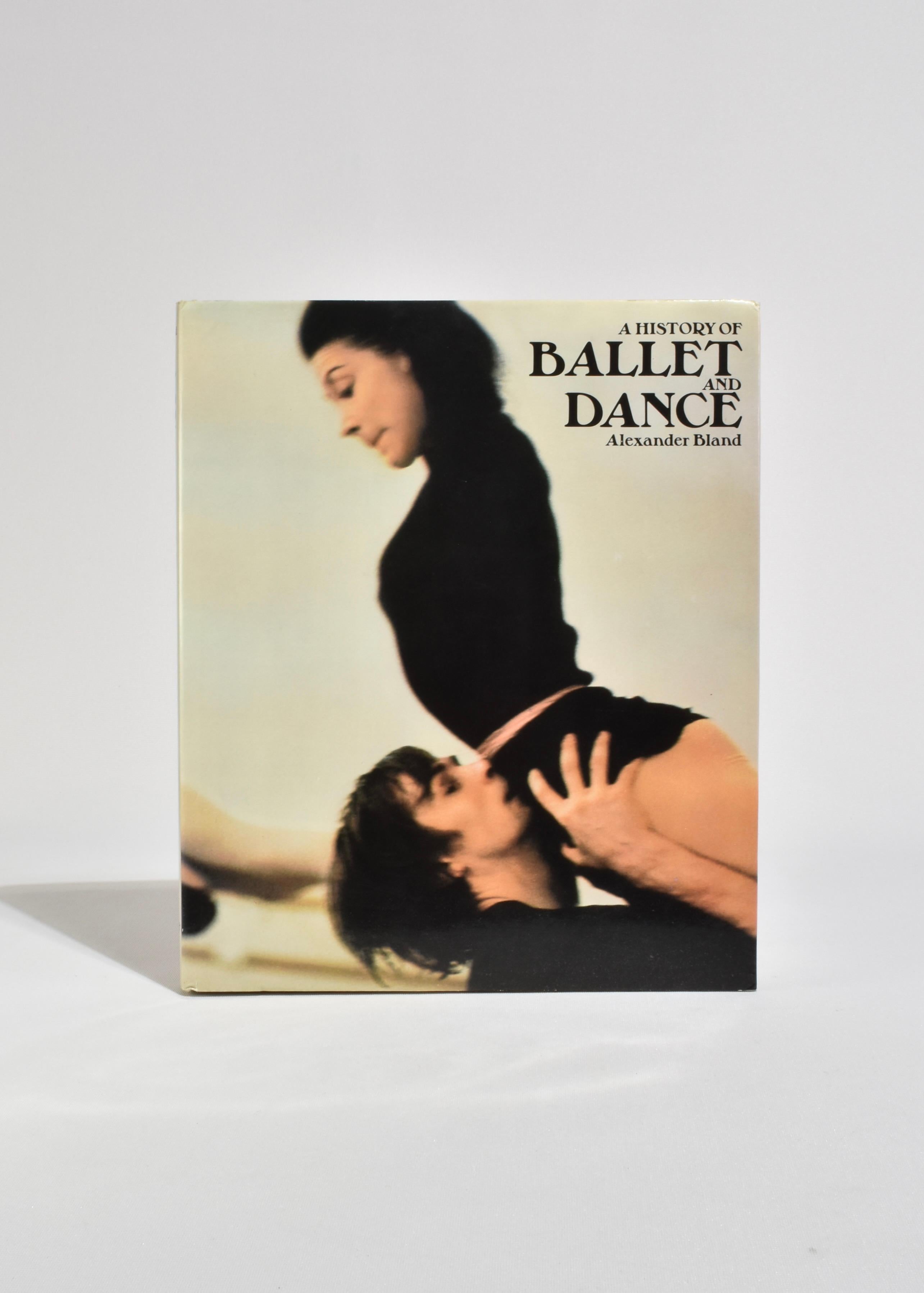 Une histoire du ballet et de la danse Excellent état - En vente à Richmond, VA