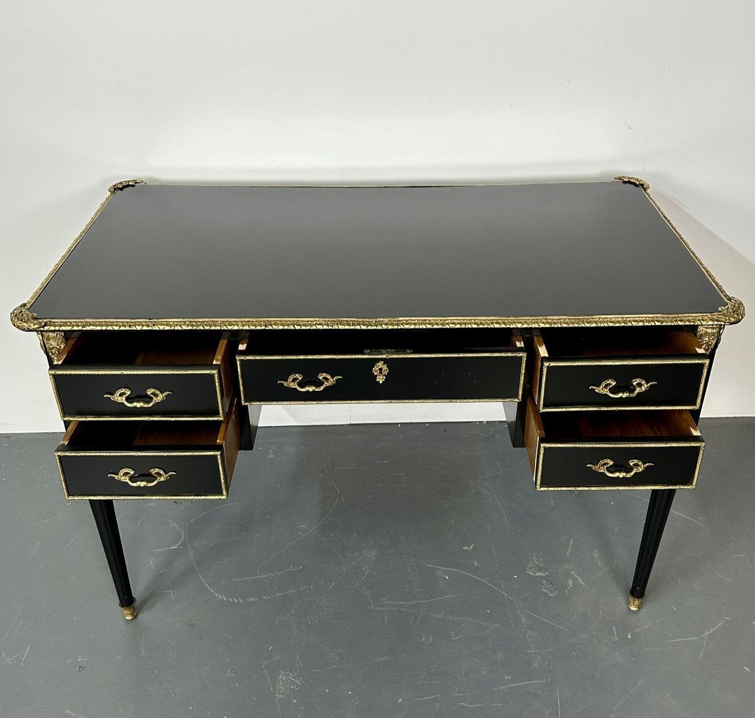 Bronze Bureau en ébène de style Hollywood Regency, table d'écriture ou vanité, monté en bronze, années 1930 en vente