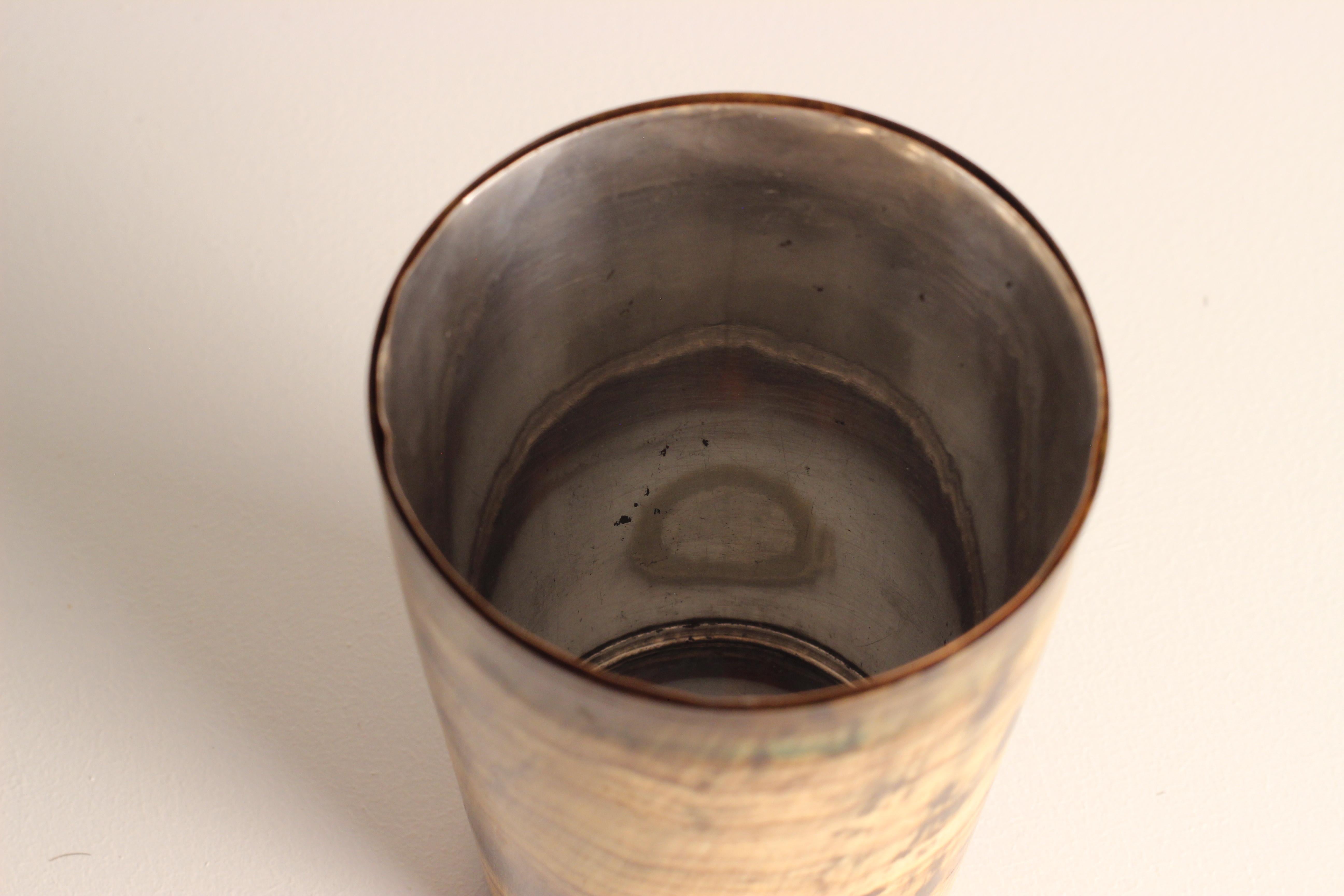 Gobelet à corne ou coupe à étrier en corne avec base interne en cuivre et verre fabriqué en Angleterre en vente 10