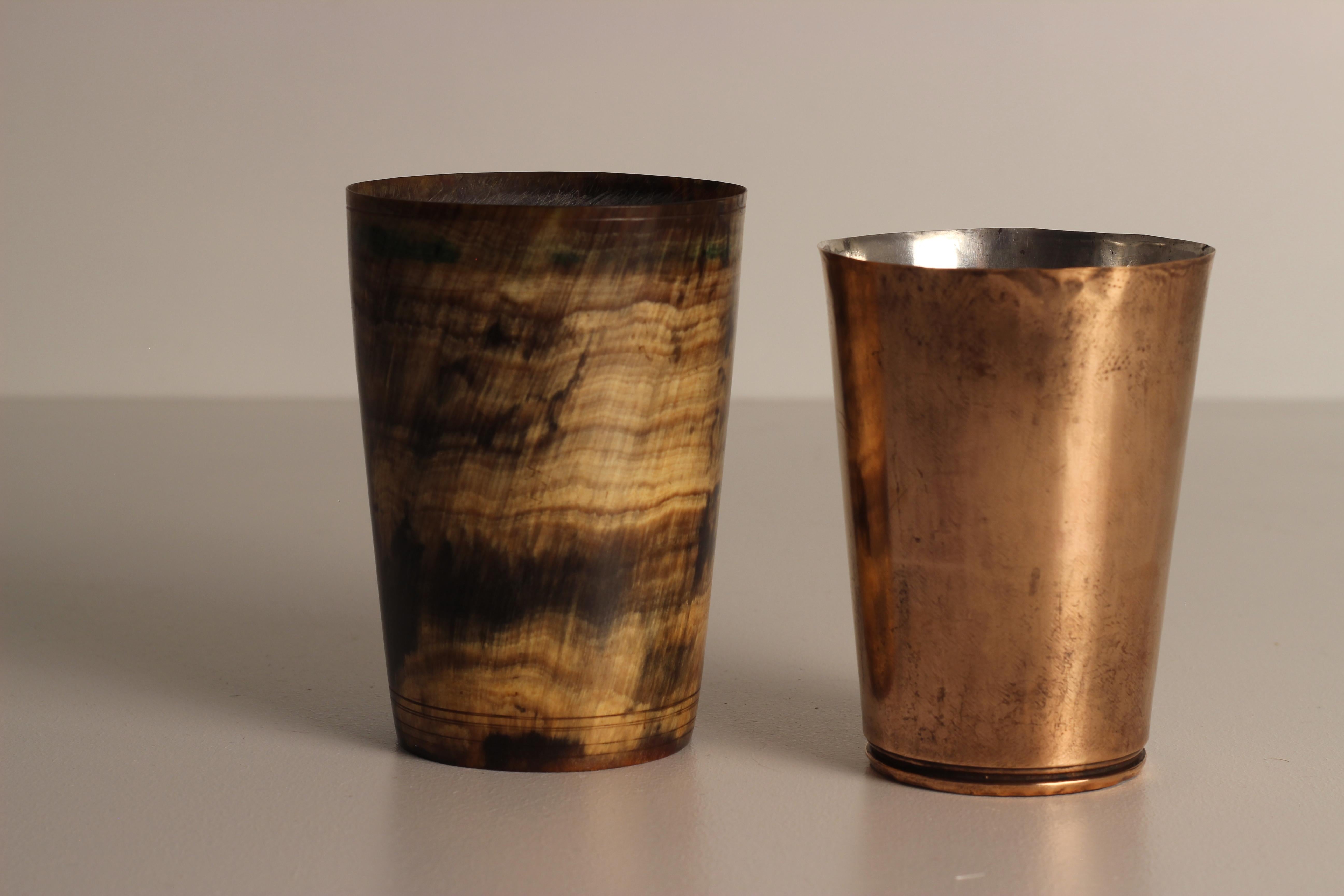 Horn Beaker or Stirrup Cup with Internal Copper and Glass Base Made in England In Good Condition For Sale In London, GB