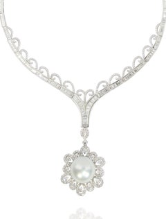 Huge South Sea Pearl Pendant with Diamond Neclace in 18K Gold
