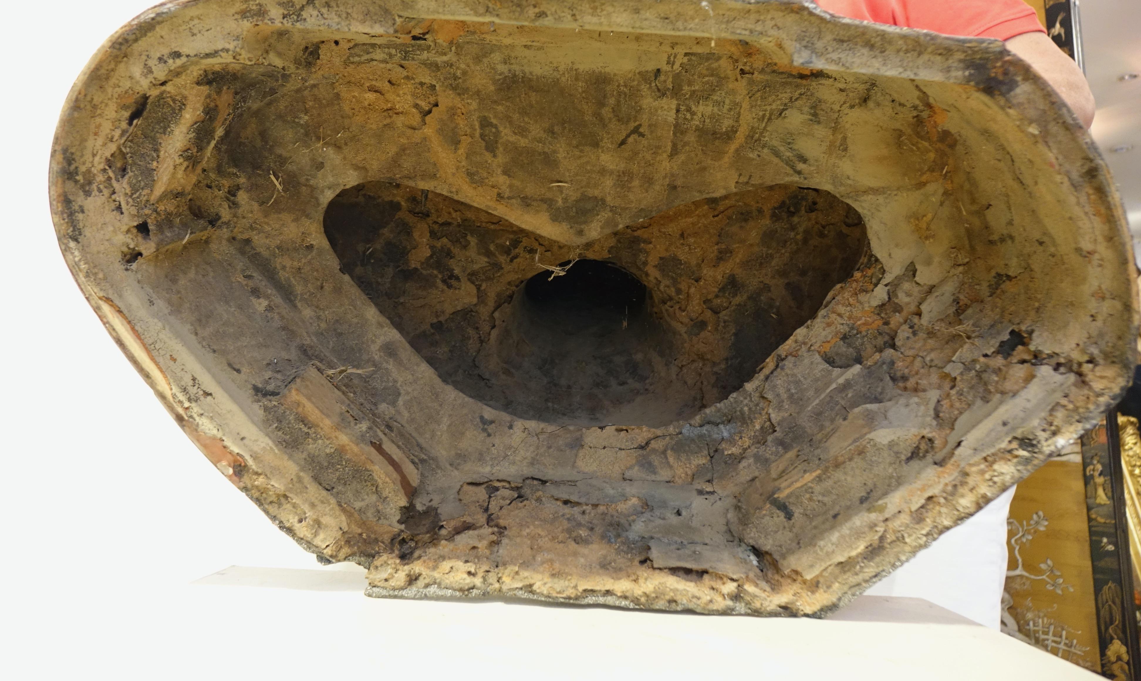 Un enorme Bouddha birmano lacado, s. XVII en venta 2