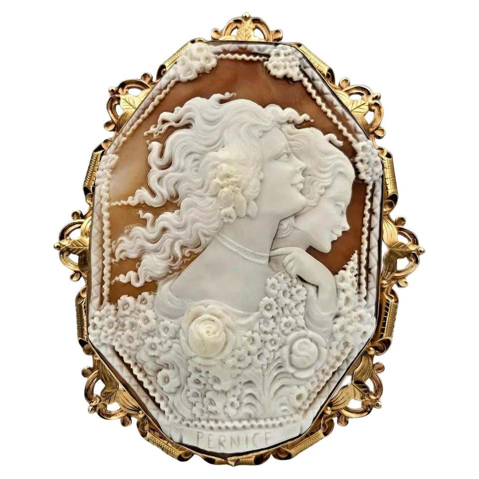 Shell Frames - 37 For Sale on 1stDibs | frame for shells, shells in ...