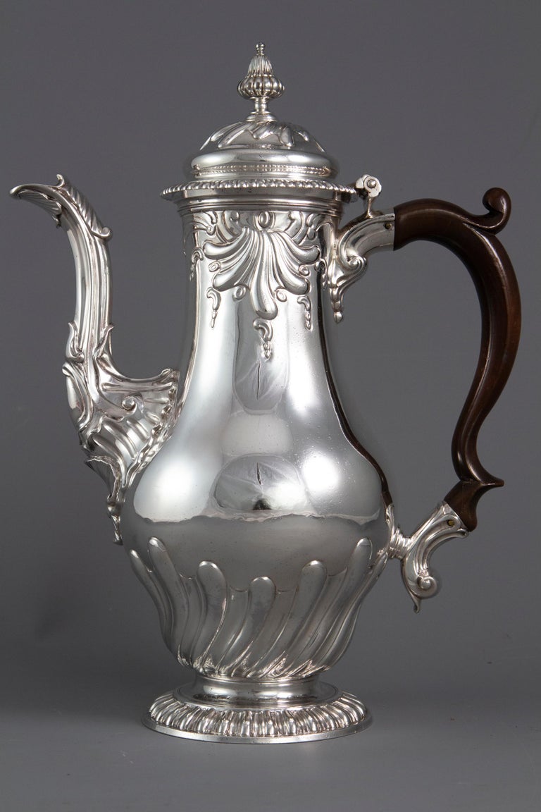 Huguenot George II Silver Coffee Pot, by Samuel Courtauld I, London, 1757 For Sale 4