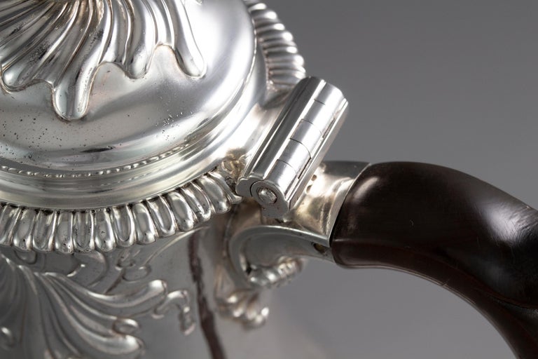 Huguenot George II Silver Coffee Pot, by Samuel Courtauld I, London, 1757 For Sale 11