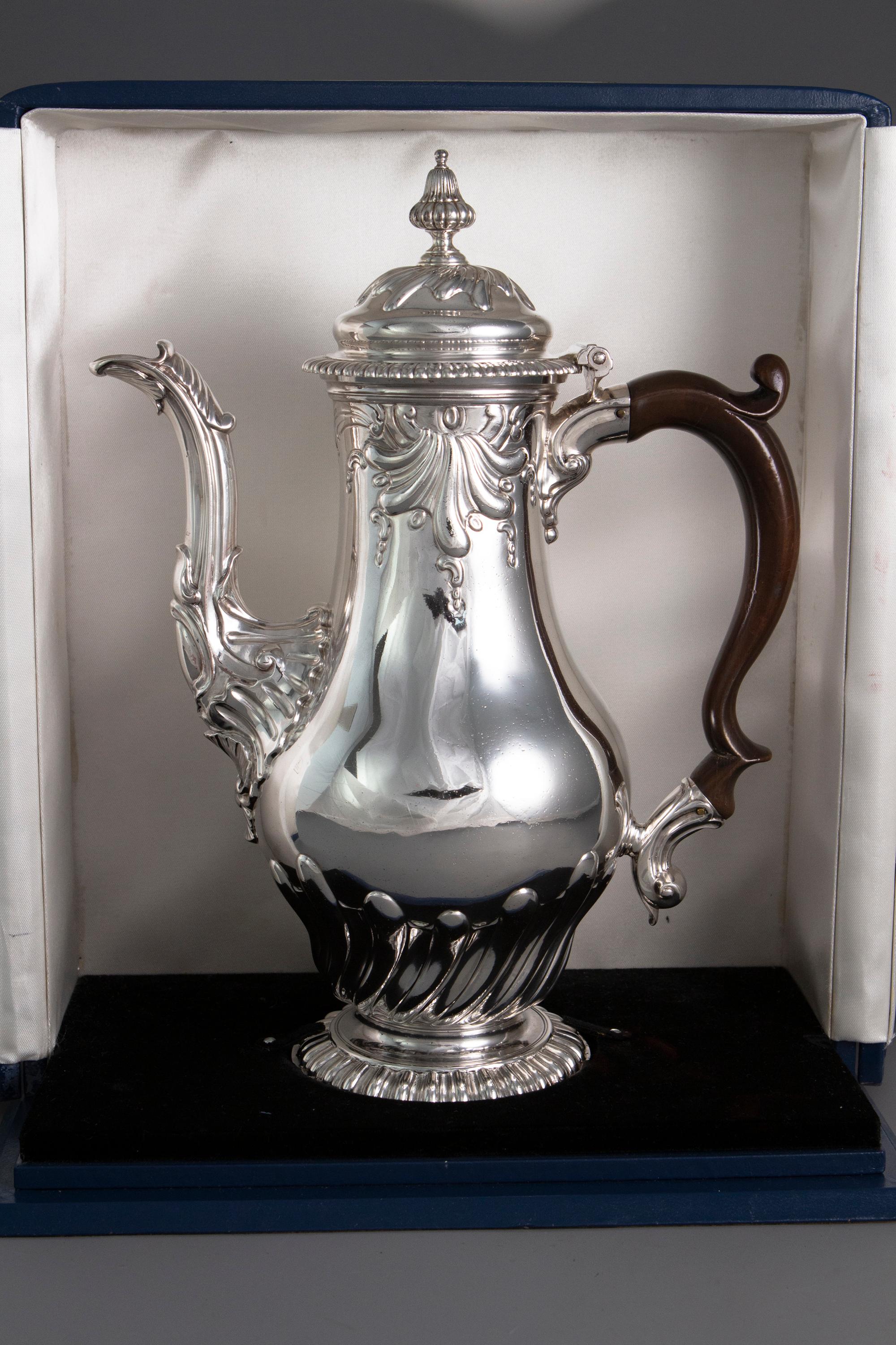 Huguenot George II Silver Coffee Pot, by Samuel Courtauld, London, 1757 13