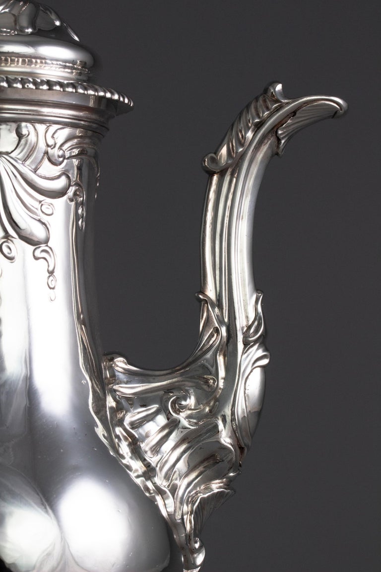 British Huguenot George II Silver Coffee Pot, by Samuel Courtauld I, London, 1757 For Sale