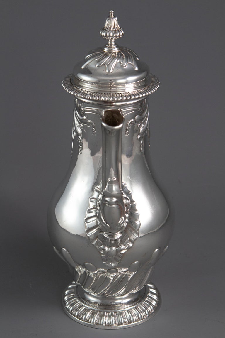 Huguenot George II Silver Coffee Pot, by Samuel Courtauld I, London, 1757 For Sale 1