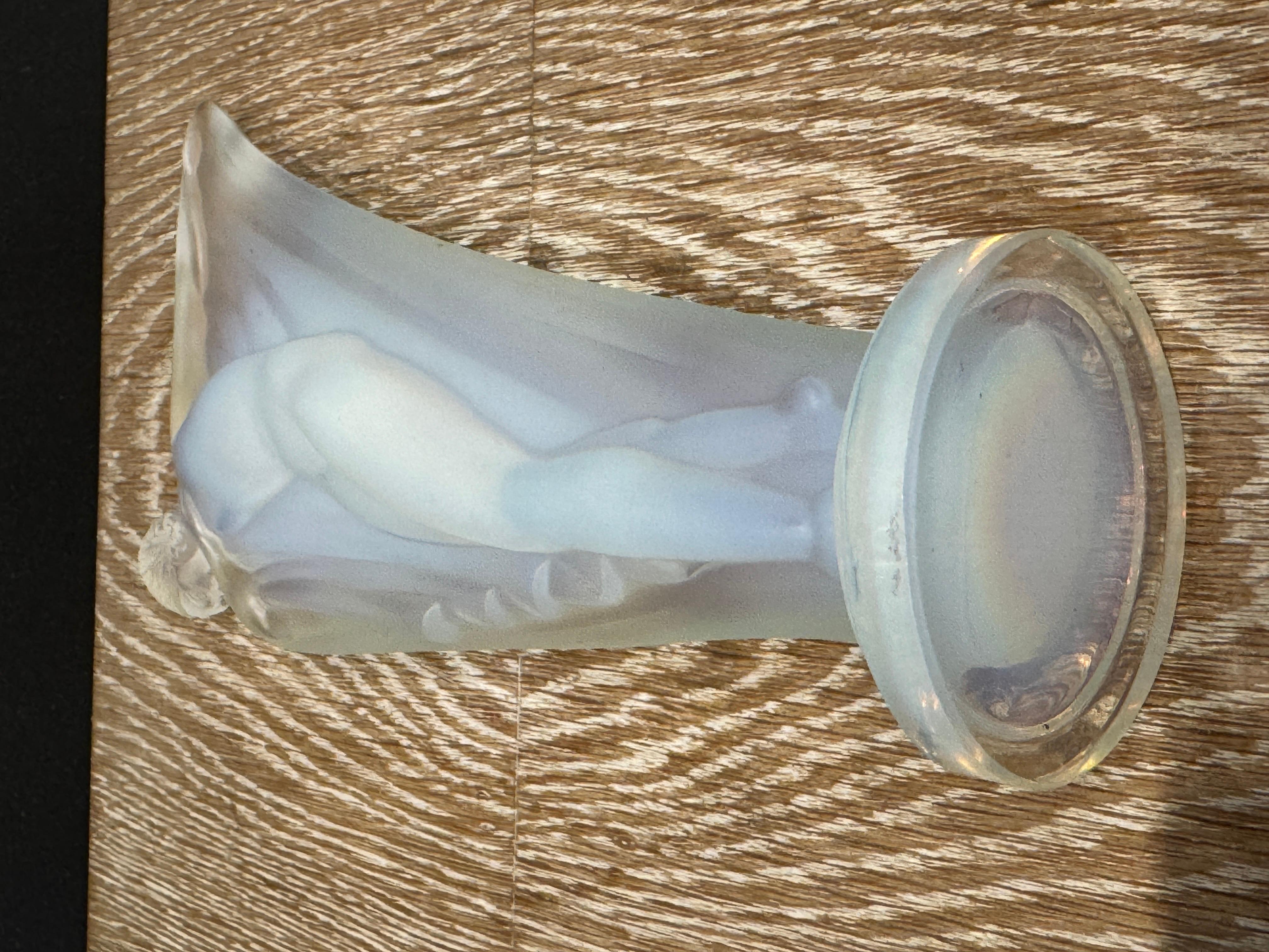 The Maison Etling was famous was famous in the Art Déco Period for the  quality of its production.

It produced many artists  and selected the best out of them.

Chiparus for the bronzes , Mme Sevin for the vases .

Mme Sevin became the artiste