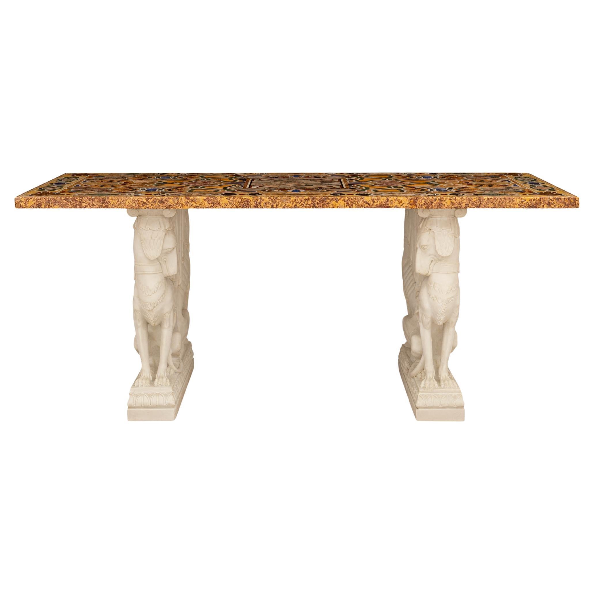 Mesa de centro de mármol de Carrara de estilo neoclásico italiano del siglo XIX