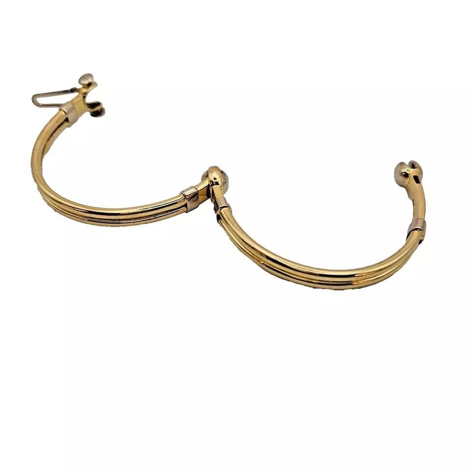 A Italian Men's Baraka Two Tone Yellow & White 18K Solid Gold Bangle Bracelet 

Baraka is the ultimate Mens line of high end Italian jewellery! 
This men's Baraka Luxury bangle bracelet is a must-have for any fashion-forward individual. The two-tone