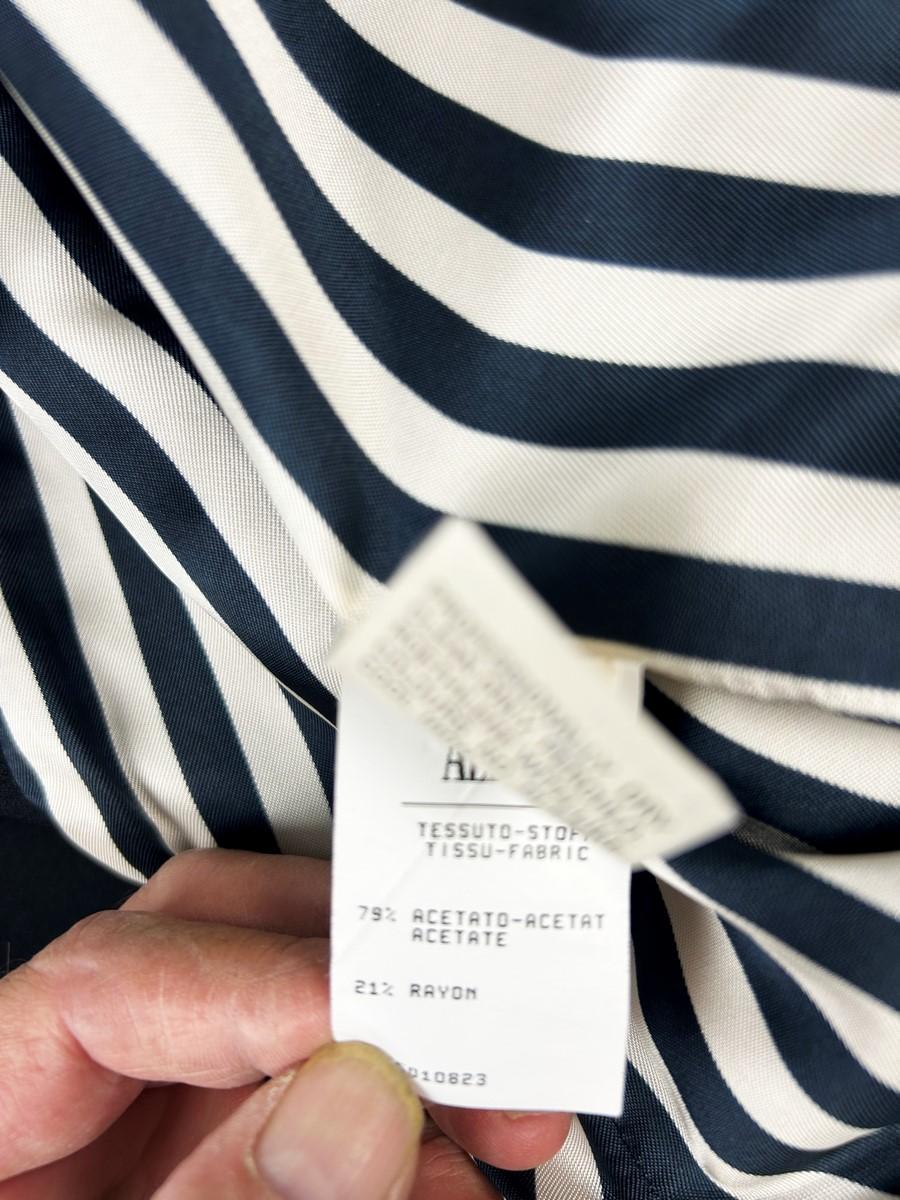 Une veste de Franco Moschino pour Cheap and Chic - Italie Circa 1990 en vente 10