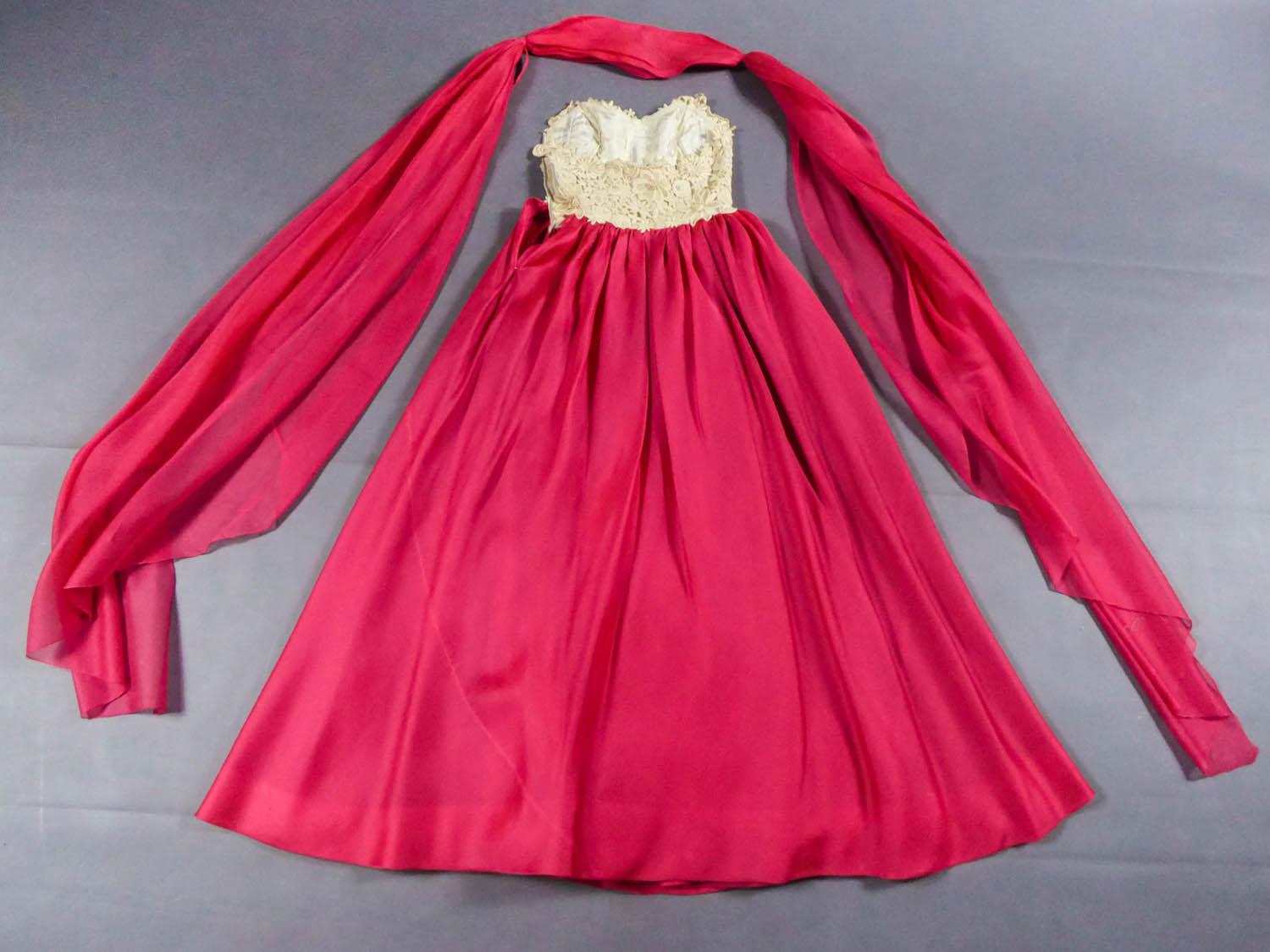 Jacques Griffe Französisches Couture Abendkleid aus Chiffon und Spitze CIRCA 1958 im Angebot 7