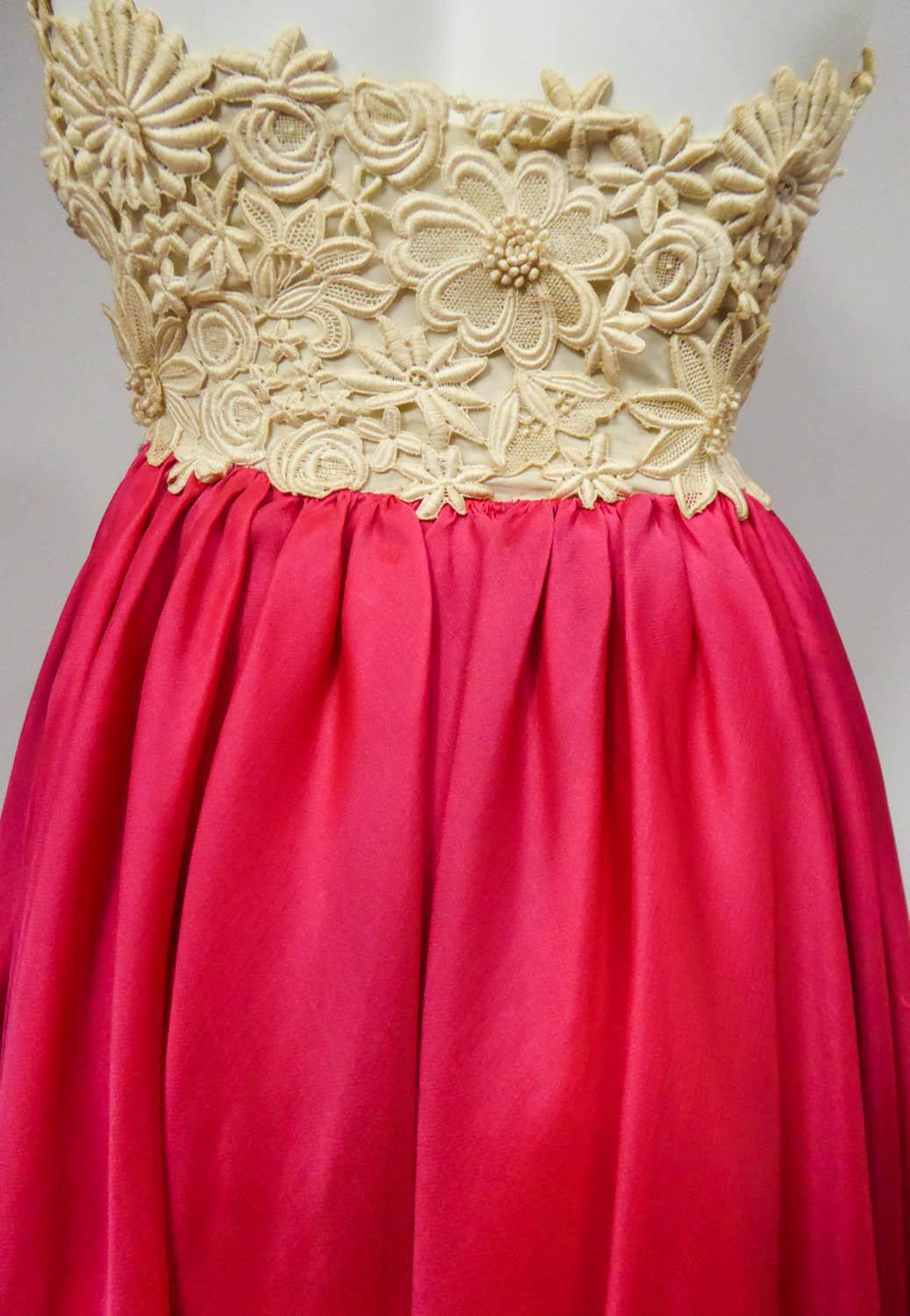 Red A Jacques Griffe French Couture Evening Dress in Chiffon and Lace Circa 1958 For Sale