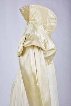 A Jane Austin Lady's spencer in Champagne silk satin - England Circa 1815