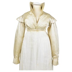 Antique A Jane Austin Lady's spencer in Champagne silk satin - England Circa 1815
