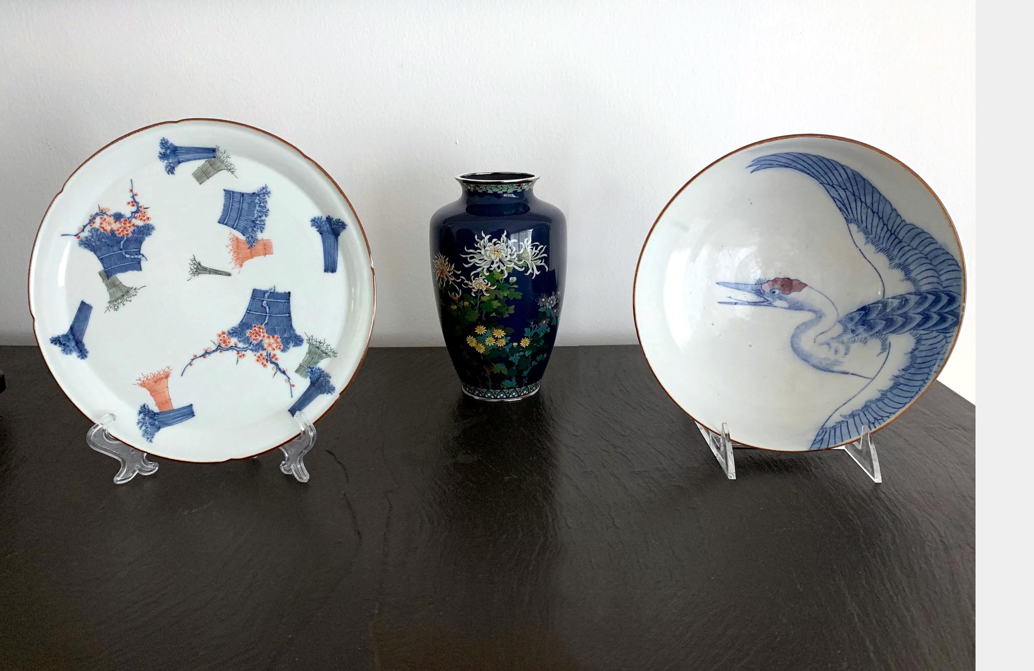 Porcelain Japanese Antique Kakiemon Plate from Arita For Sale