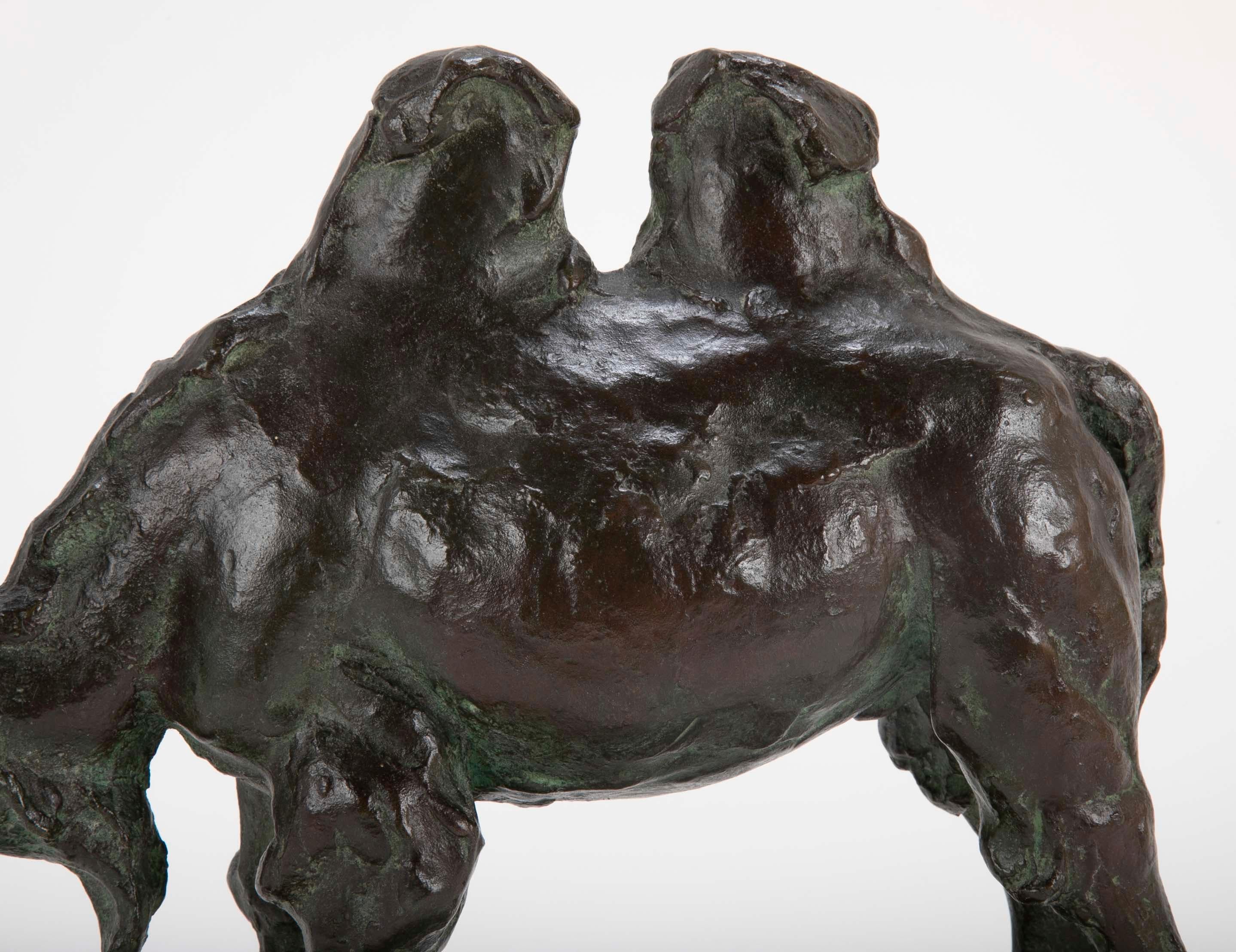 Japanische Bronze einer bactrianischen Kamelie aus Japan  im Zustand „Gut“ im Angebot in Stamford, CT