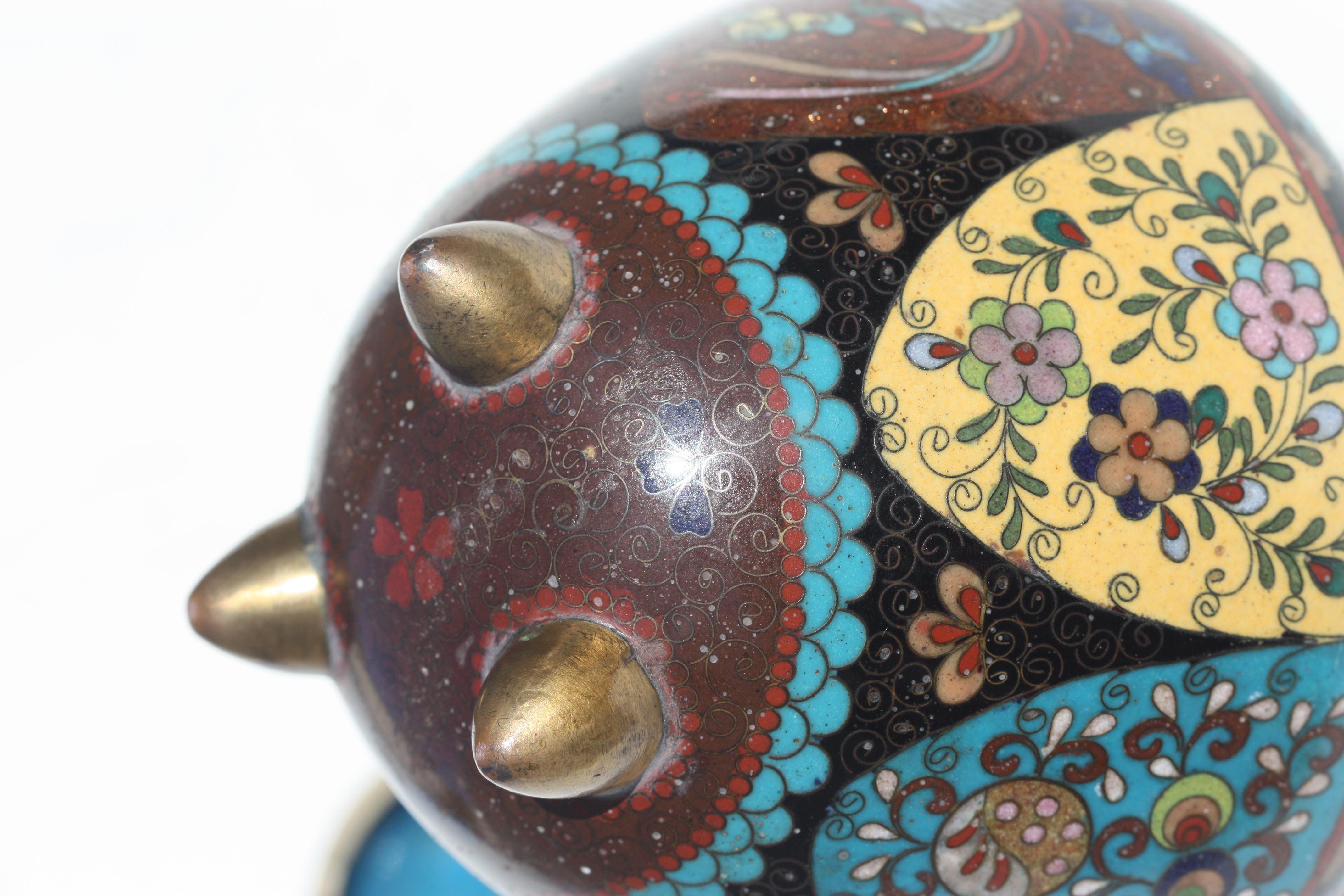 20th Century Japanese Cloisonne Vase and Cover, Meiji Period For Sale