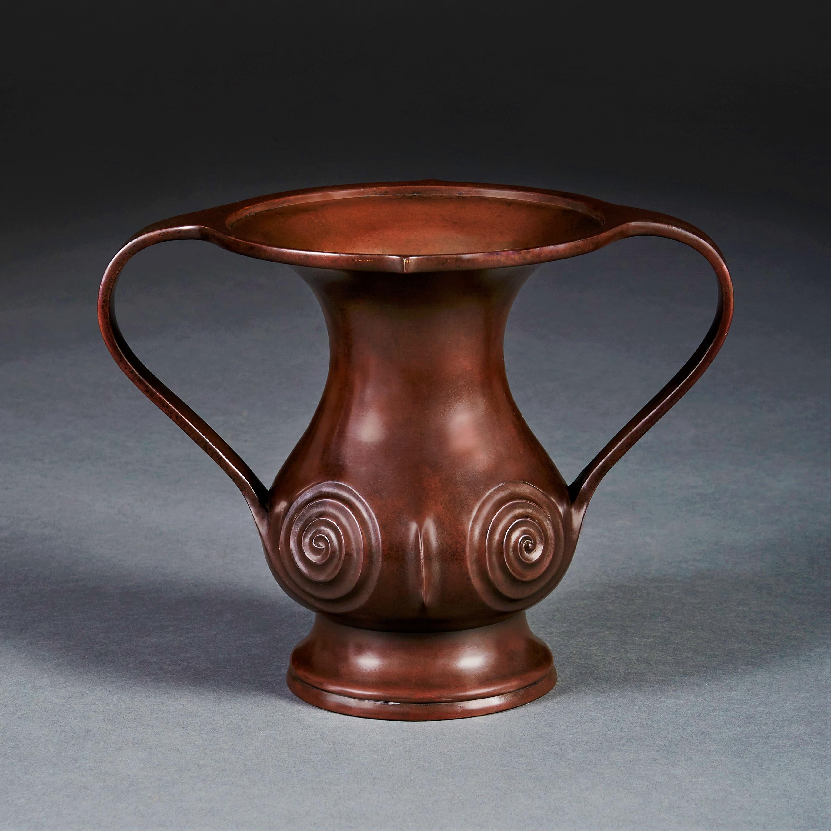 19th Century Japanese Edo Period Bronze Vase of Mimikuchi Flying Handle Form For Sale