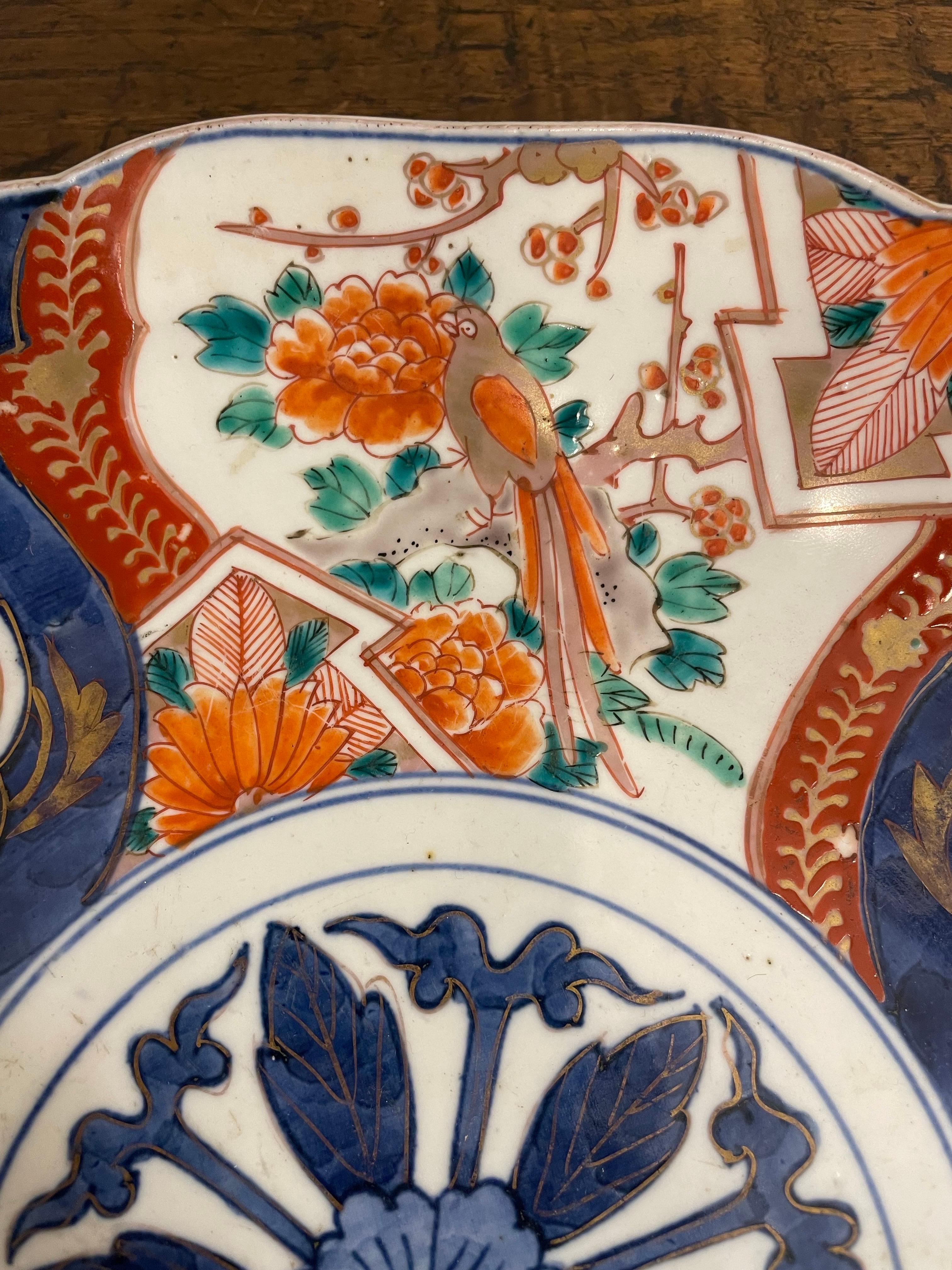A Japanese Imari Plate, 19th Century In Good Condition For Sale In ARMADALE, VIC