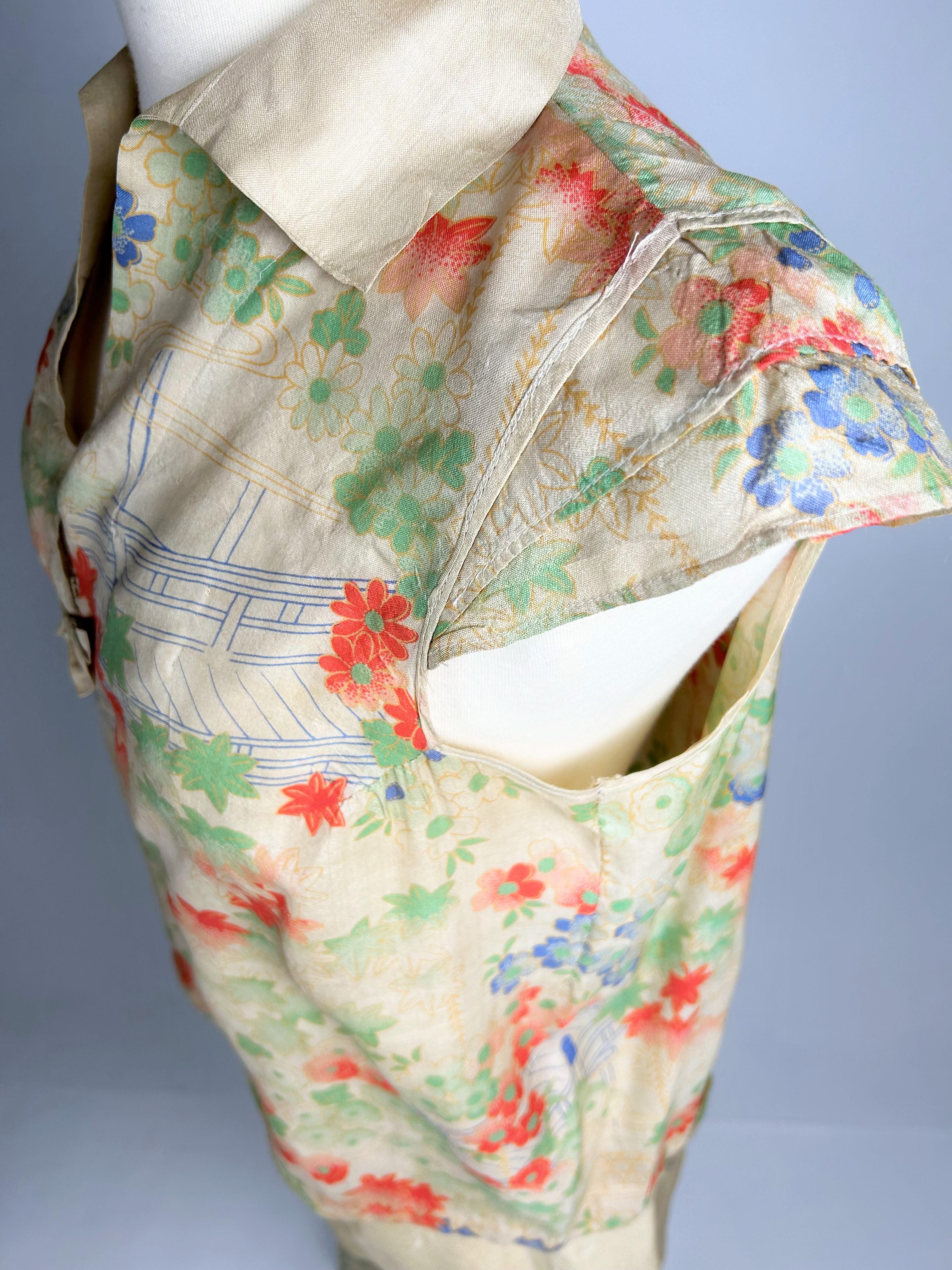 A Japanese inspiration printed silk evening pyjamas - France Circa 1930 For Sale 9